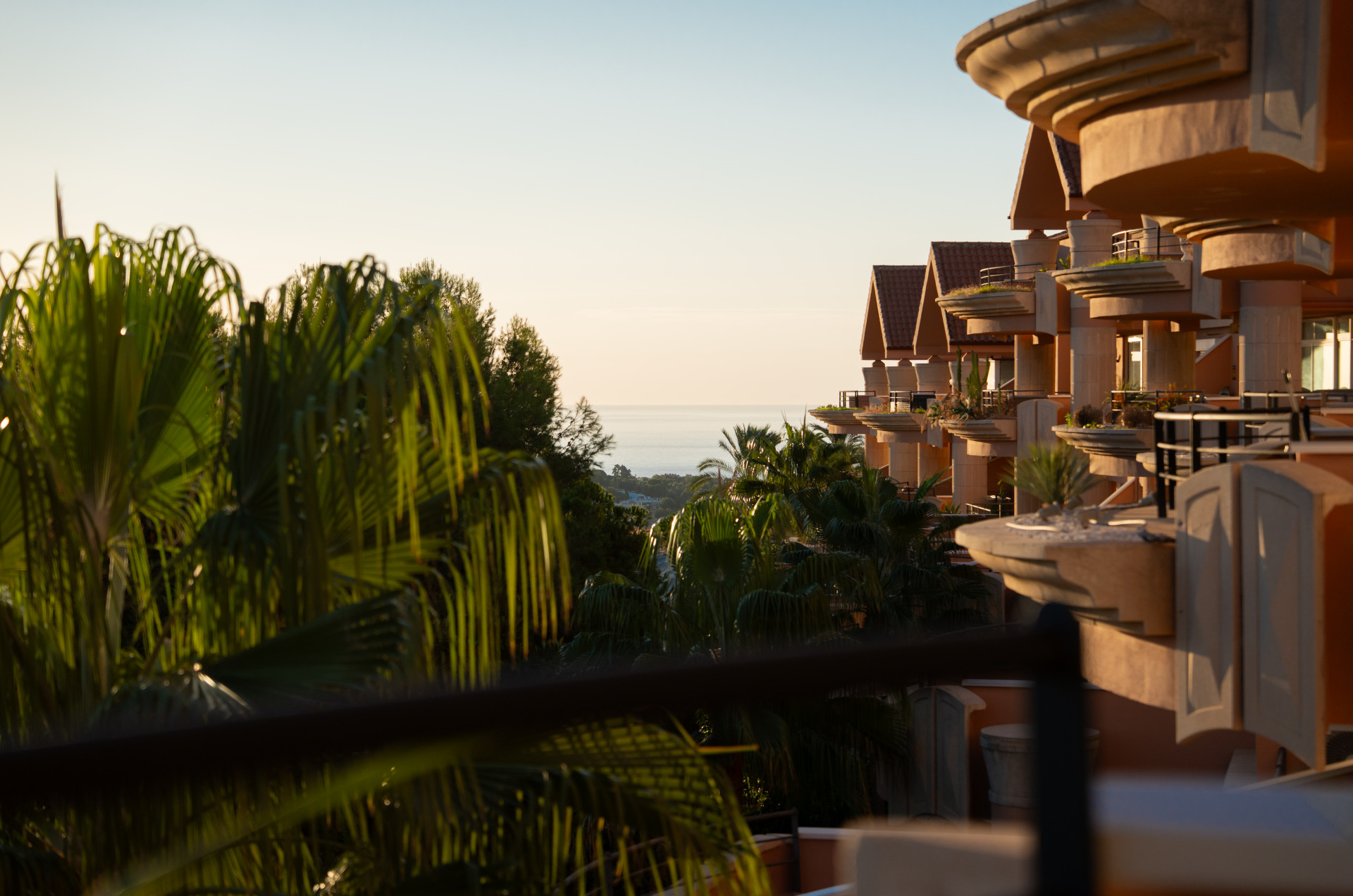 Luxurious Duplex Penthouse in Magna Marbella with Private Pool and Panoramic Views — photo 31