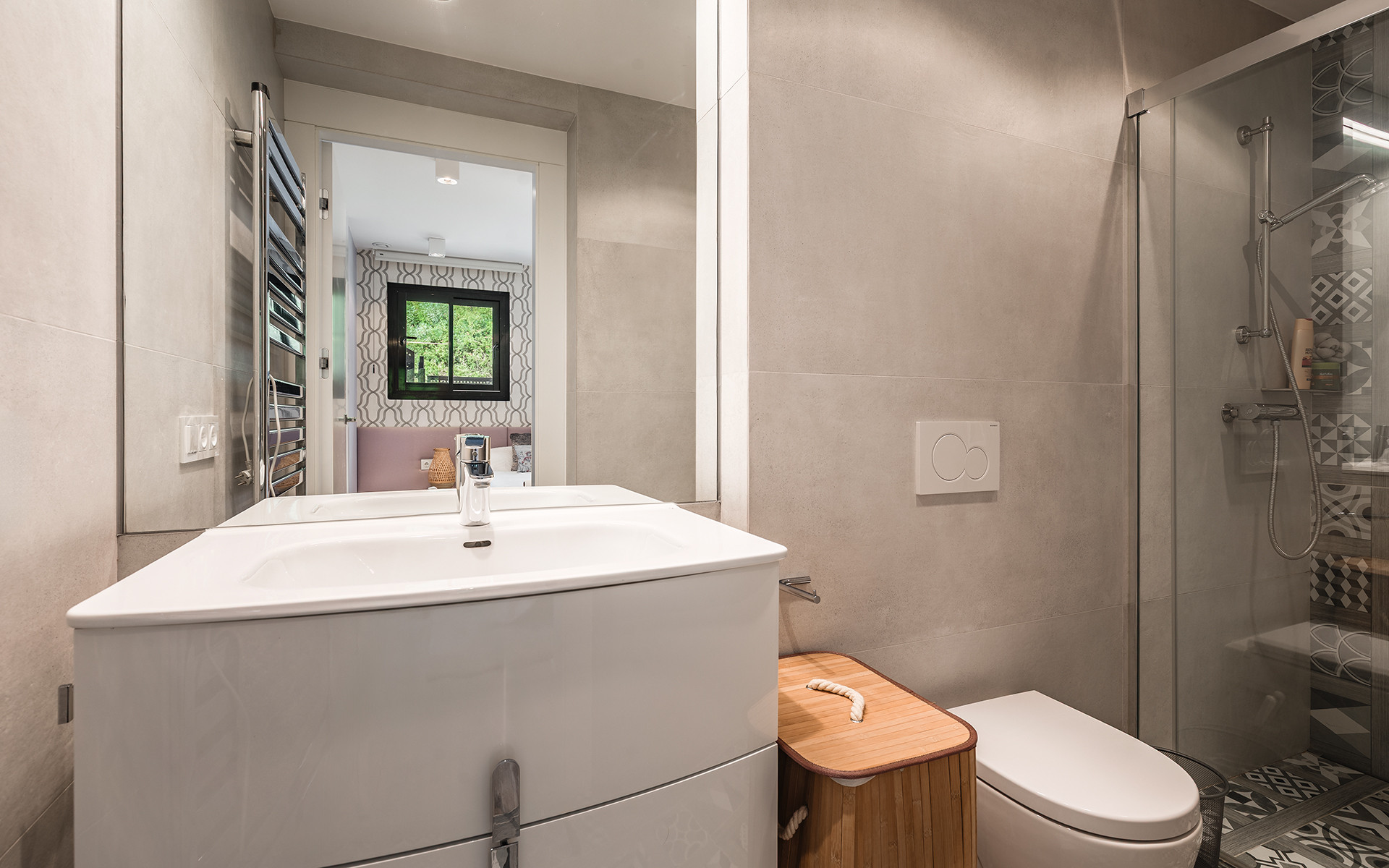 Villa reformada exquisita con casa de huéspedes y vistas panorámicas en El Madroñal, Benahavis — foto 19