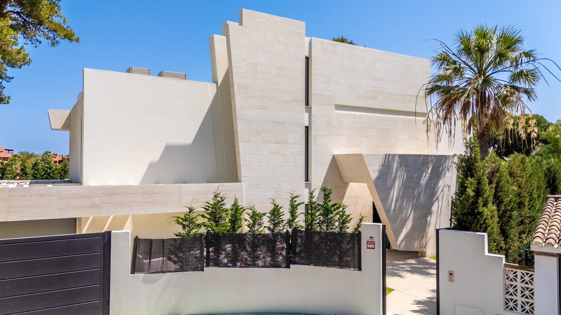 Exquisite Marke Neue Luxusvilla in Los Monteros Playa, Marbella Ost — Foto 29