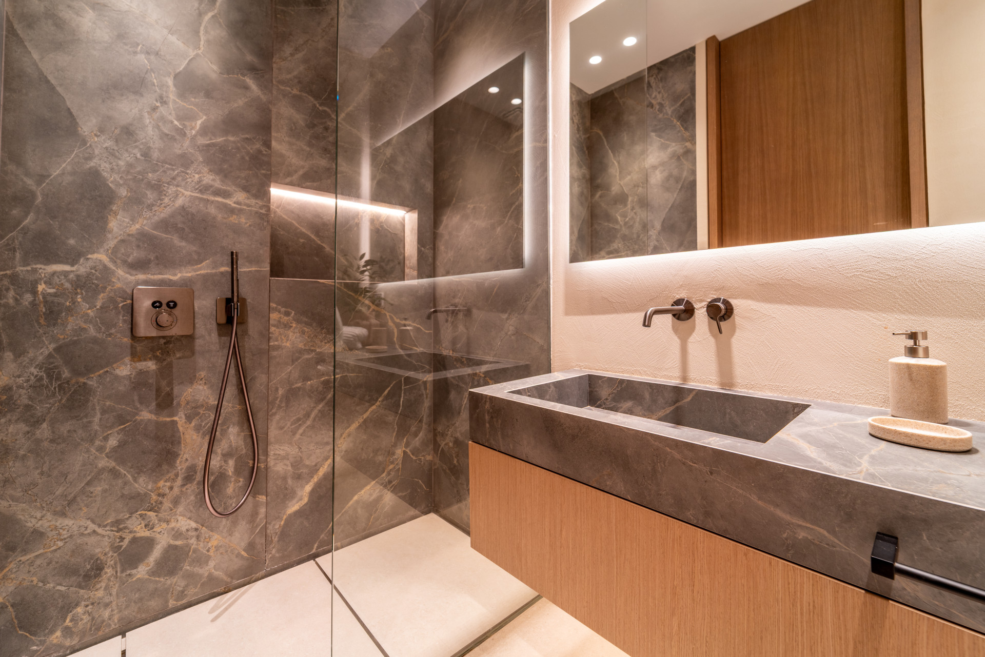 Exquisite Marke Neue Luxusvilla in Los Monteros Playa, Marbella Ost — Foto 16