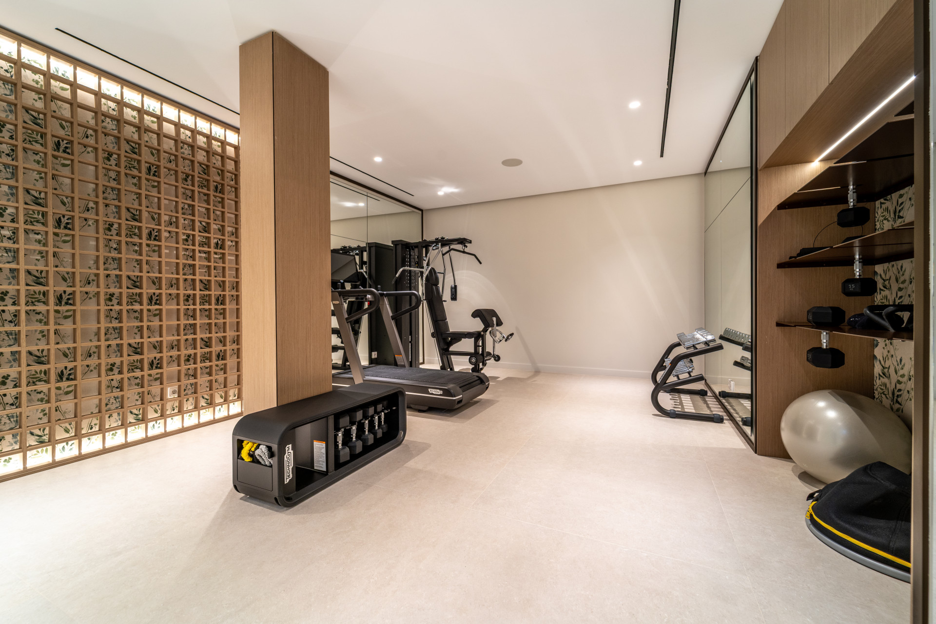 Exquisite Marke Neue Luxusvilla in Los Monteros Playa, Marbella Ost — Foto 23