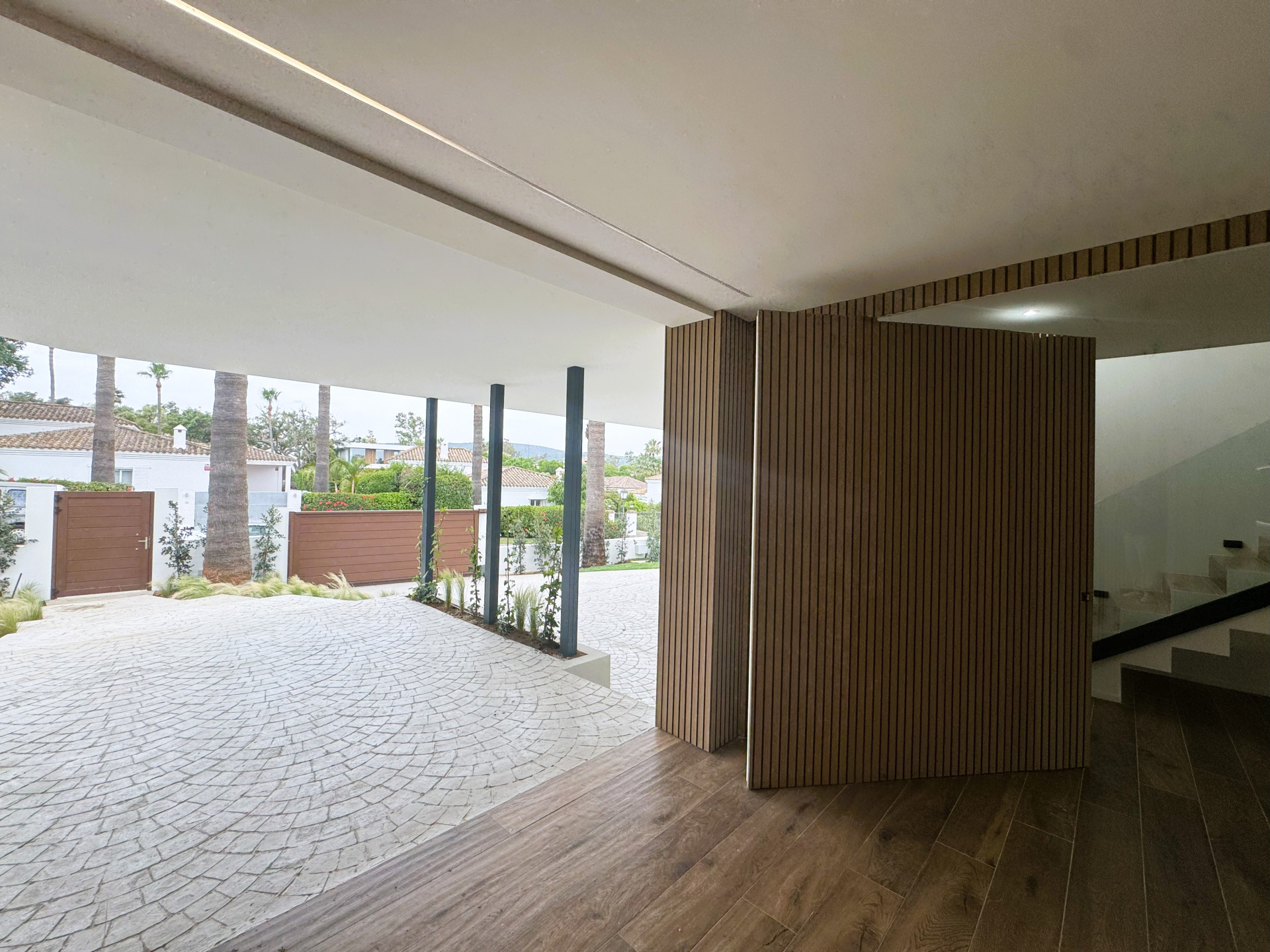 Newly Built Contemporary Villa in Prime Sotogrande Costa — photo 29