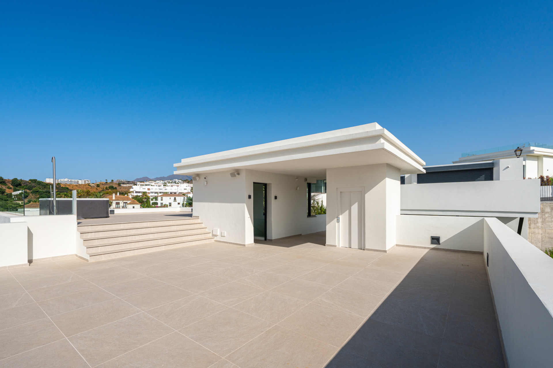 Villa mit Panoramablick auf den Golfplatz La Resina, Estepona — Foto 23