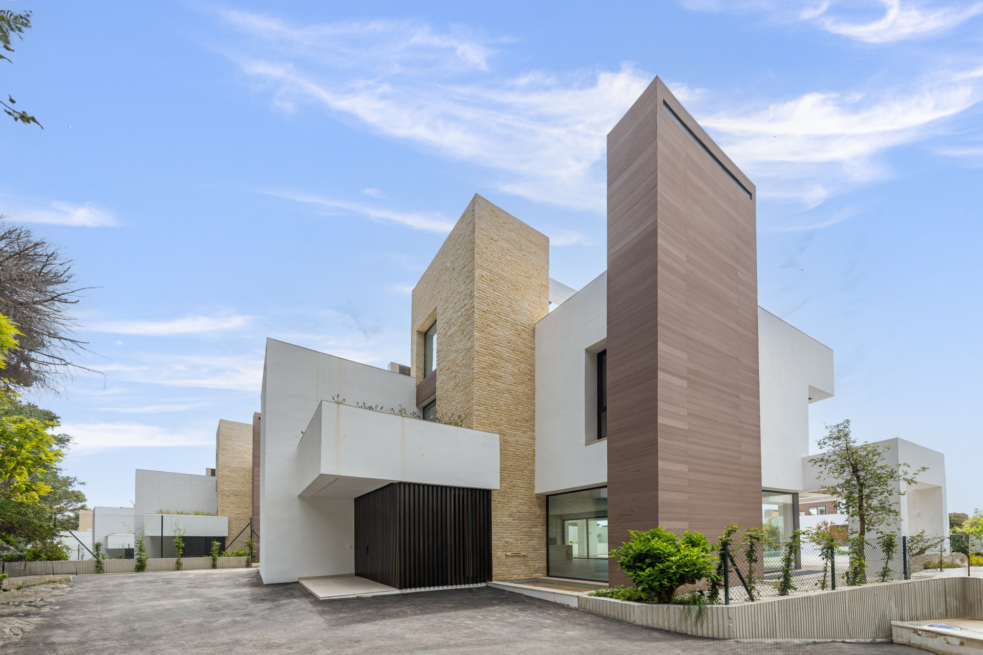 Exquisite Contemporary Villa in Exclusive La Fuente, Marbella — photo 19