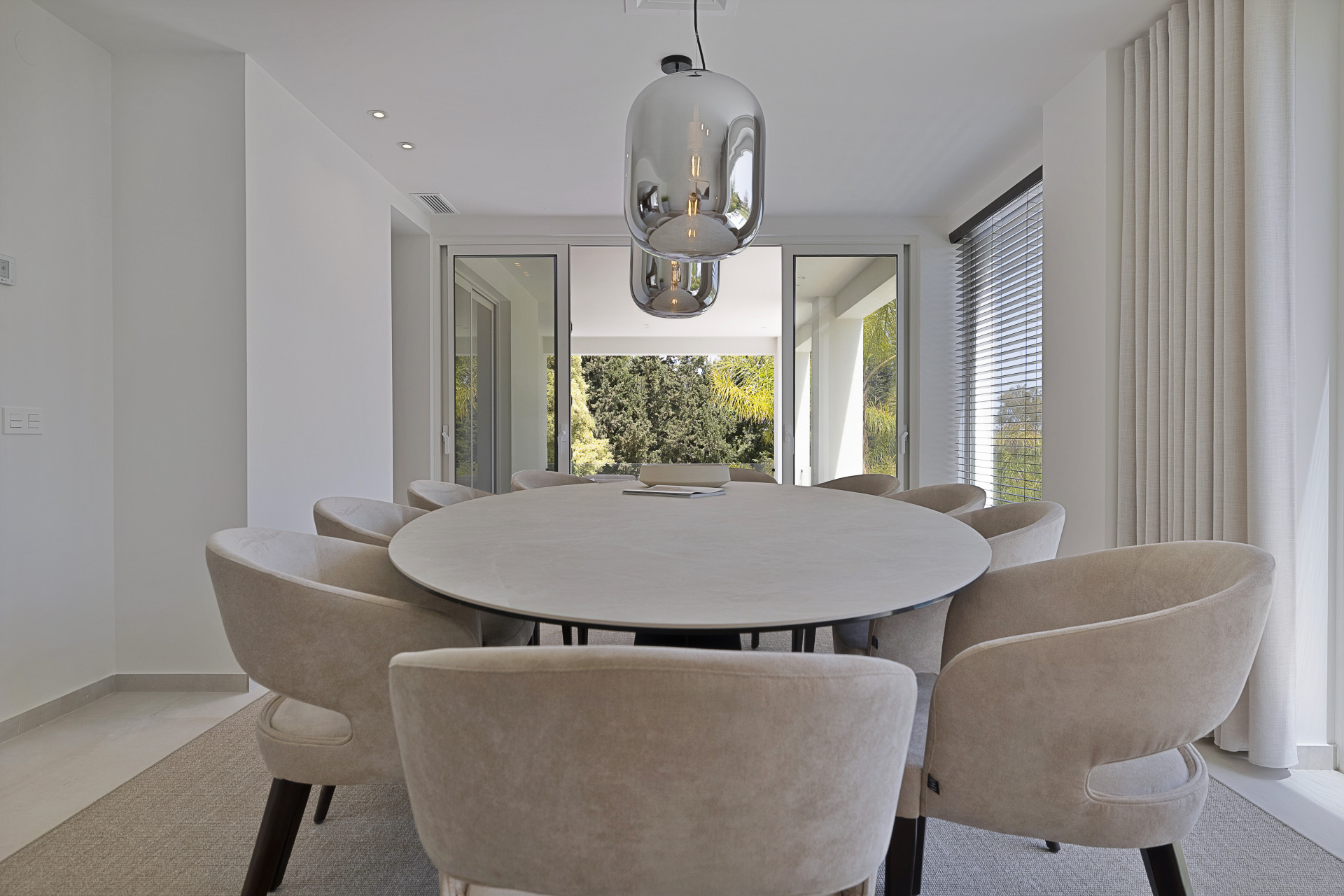 Font-line Golf Luxurious 5-Bedroom Villa in Atalaya Golf, Estepona — photo 33