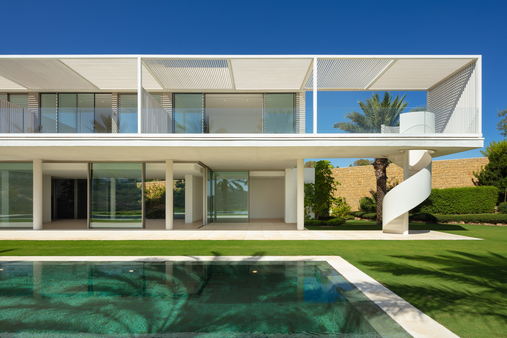 Ultra-moderne Luxusvilla mit Panoramablick in Finca Cortesin, Casares — Foto 16