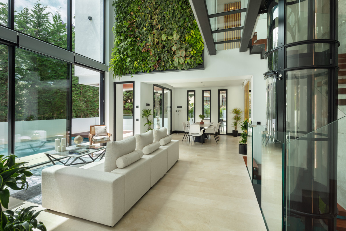 Prachtige 5-slaapkamer villa in Marbella's Exclusieve Casablanca Beach Villas — foto 4