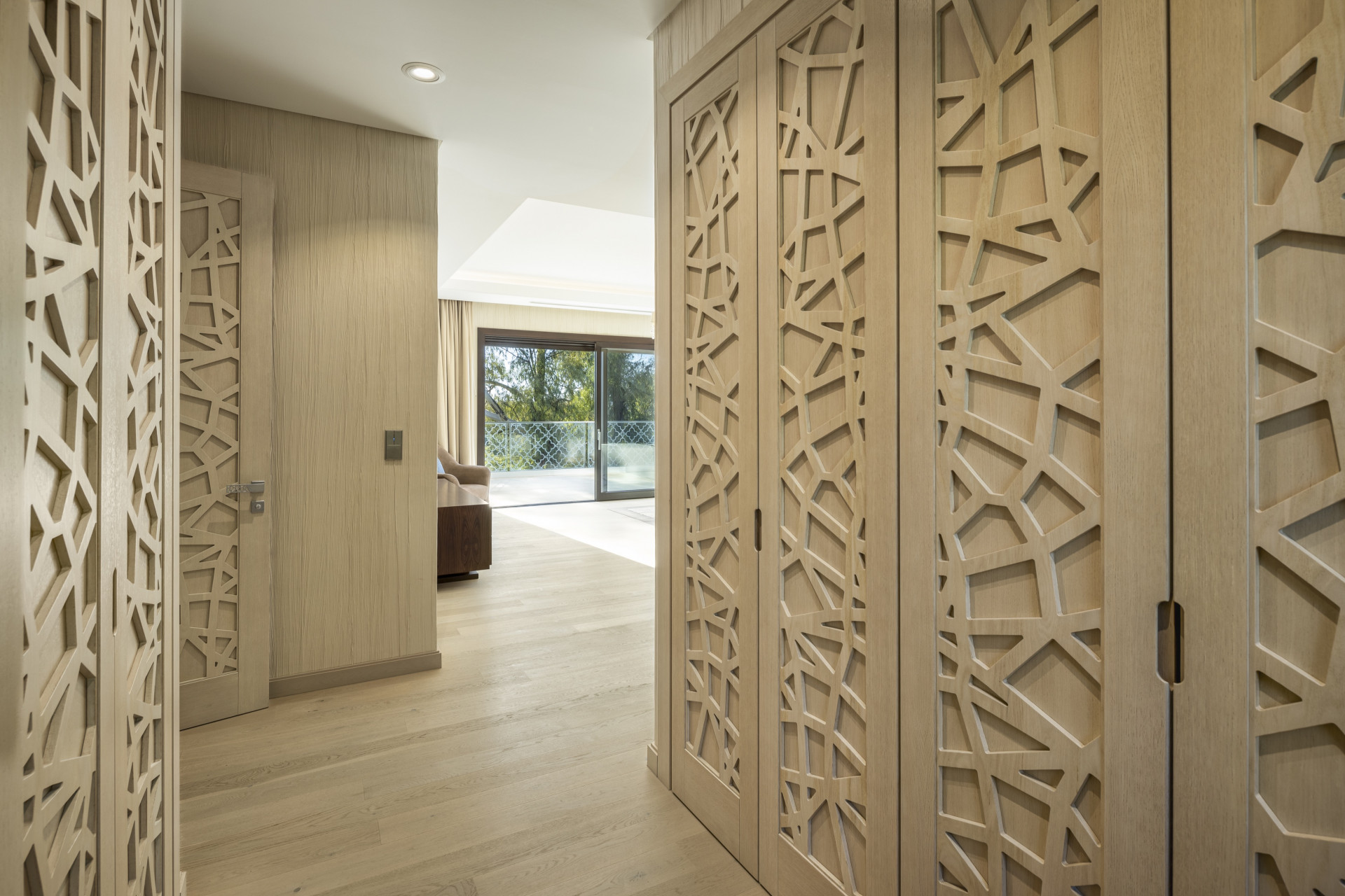 Exquisite Frontline Golf Villa in Nueva Andalucia — foto 8