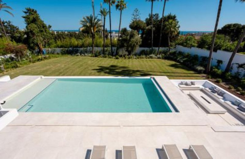 Lujosa Villa contemporánea en El Paraíso, Estepona — foto 23