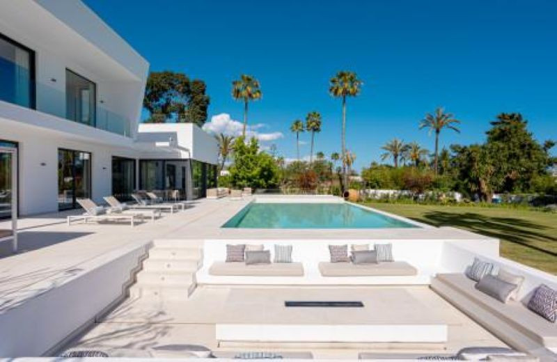 Lujosa Villa contemporánea en El Paraíso, Estepona — foto 24