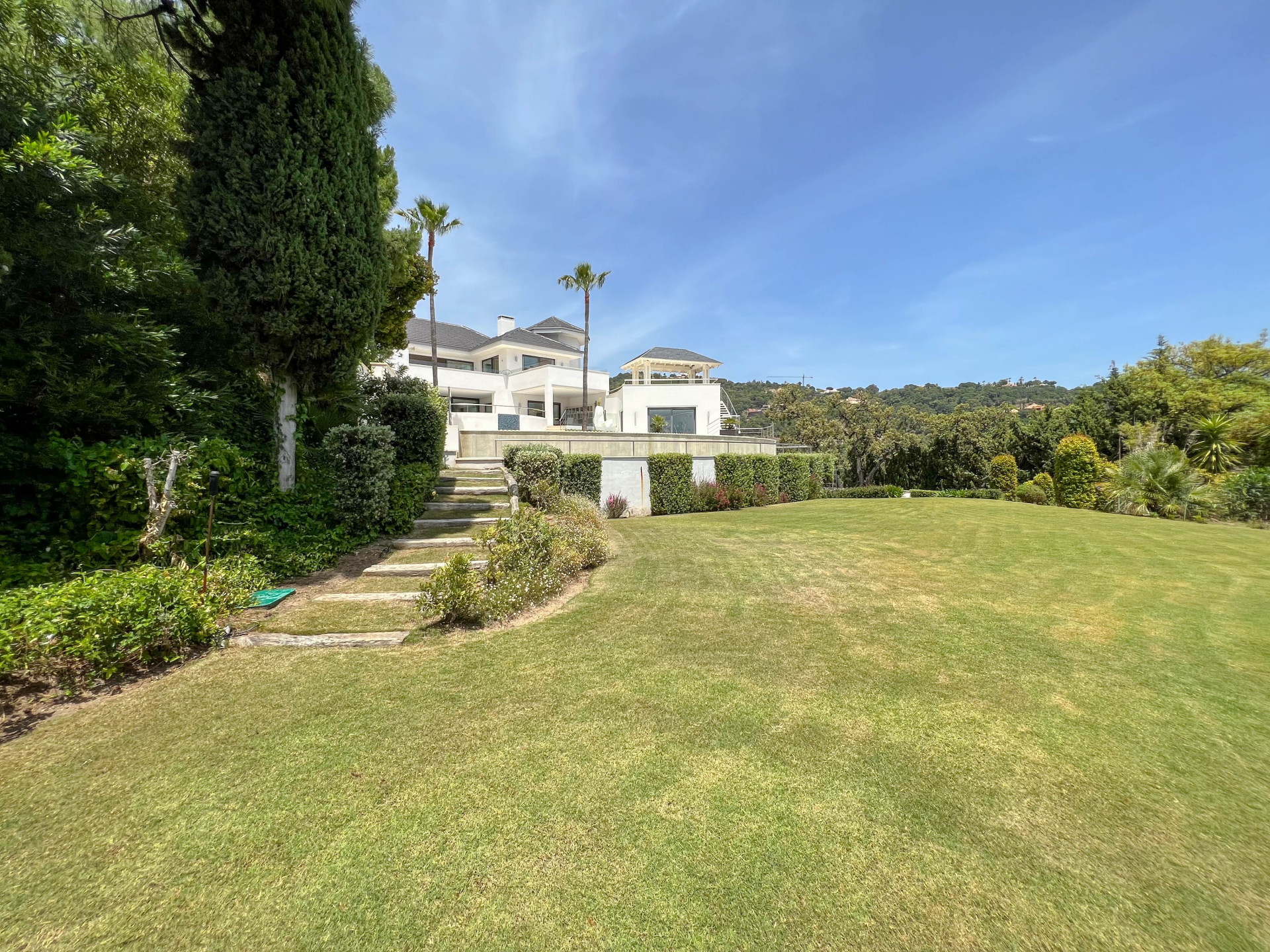 Fantástica villa moderna con increíbles vistas panorámicas al mar — foto 41