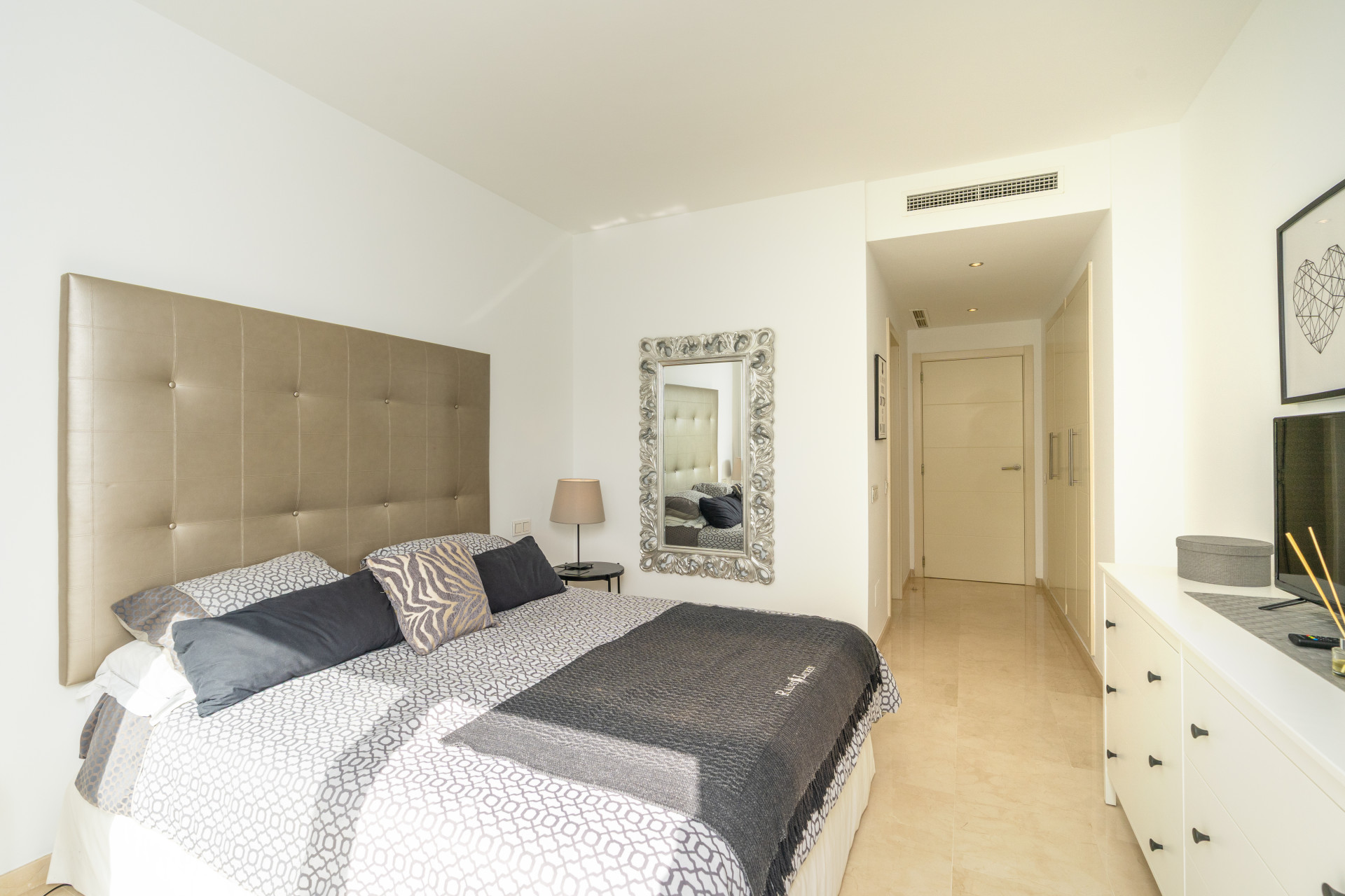 Luxuriöse Erdgeschosswohnung in Alcazaba Lagoon, Casares — Foto 9