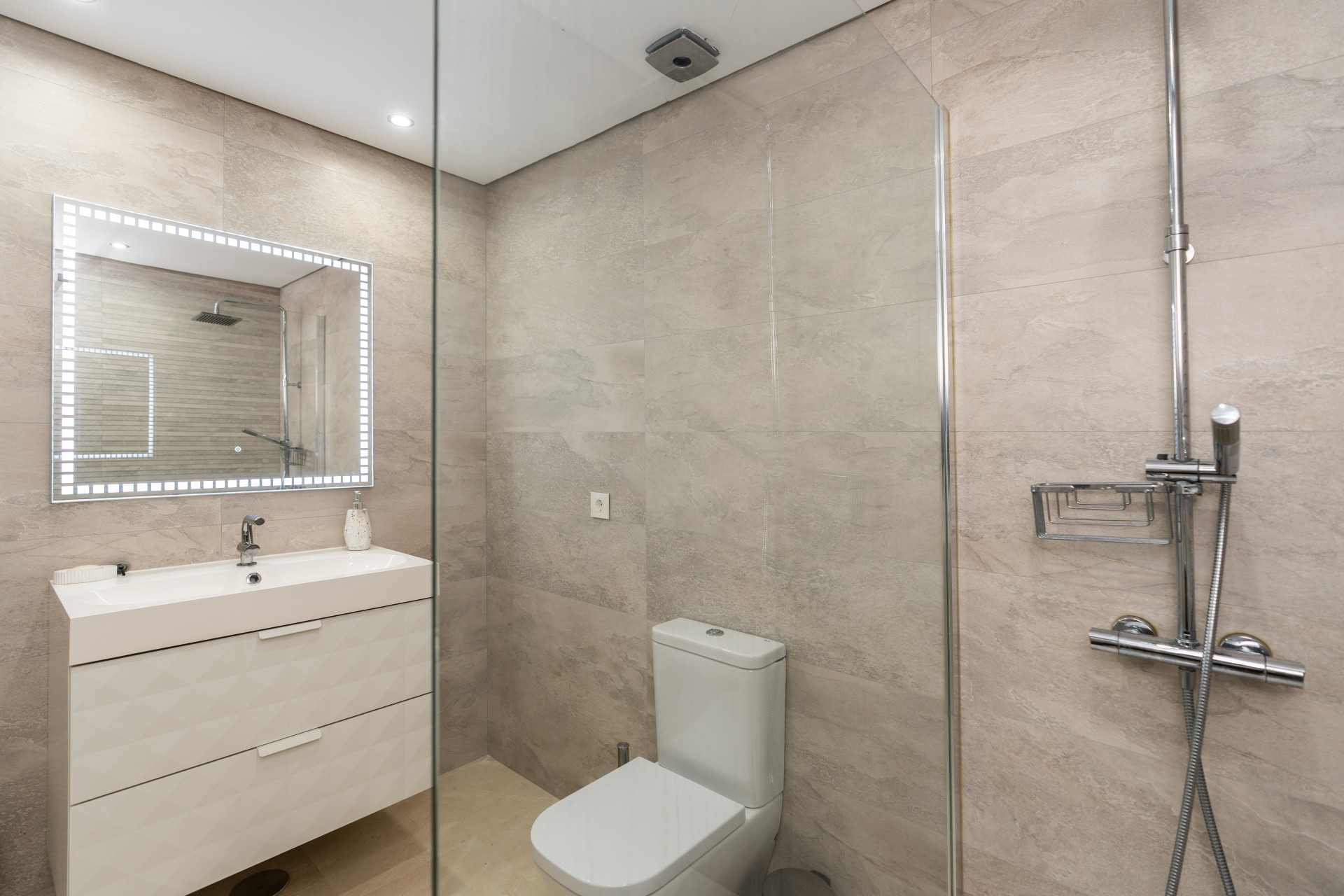 Luxuriöse Erdgeschosswohnung in Alcazaba Lagoon, Casares — Foto 12