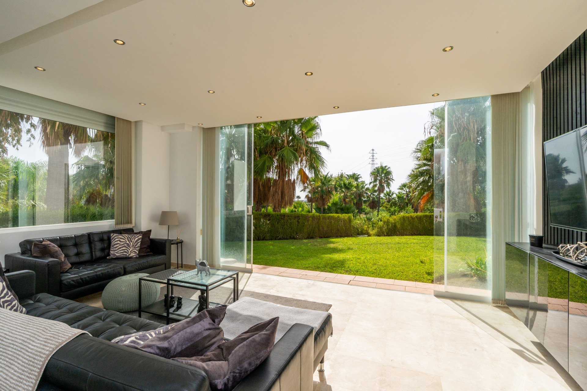 Luxuriöse Erdgeschosswohnung in Alcazaba Lagoon, Casares — Foto 2