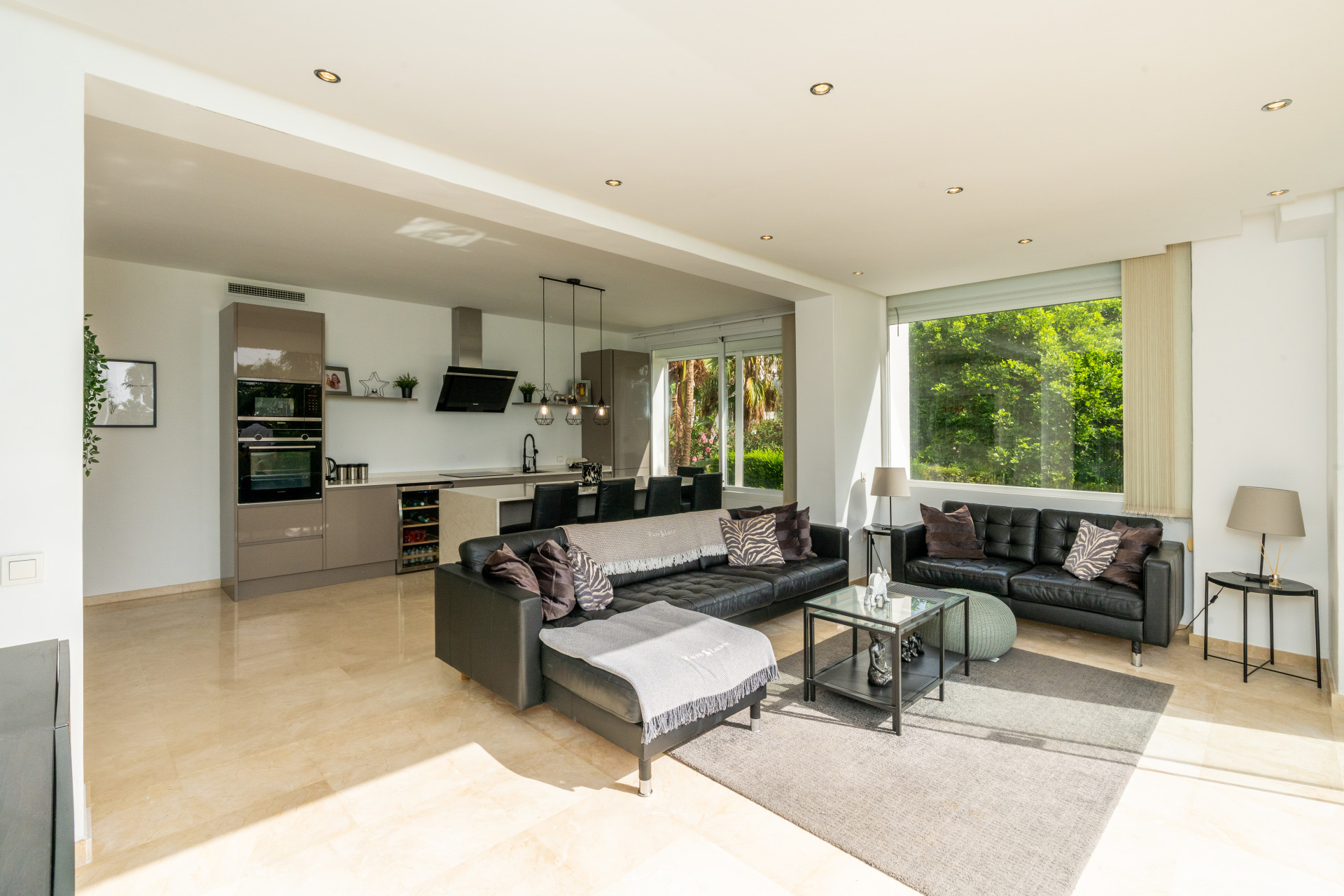 Luxuriöse Erdgeschosswohnung in Alcazaba Lagoon, Casares — Foto 4