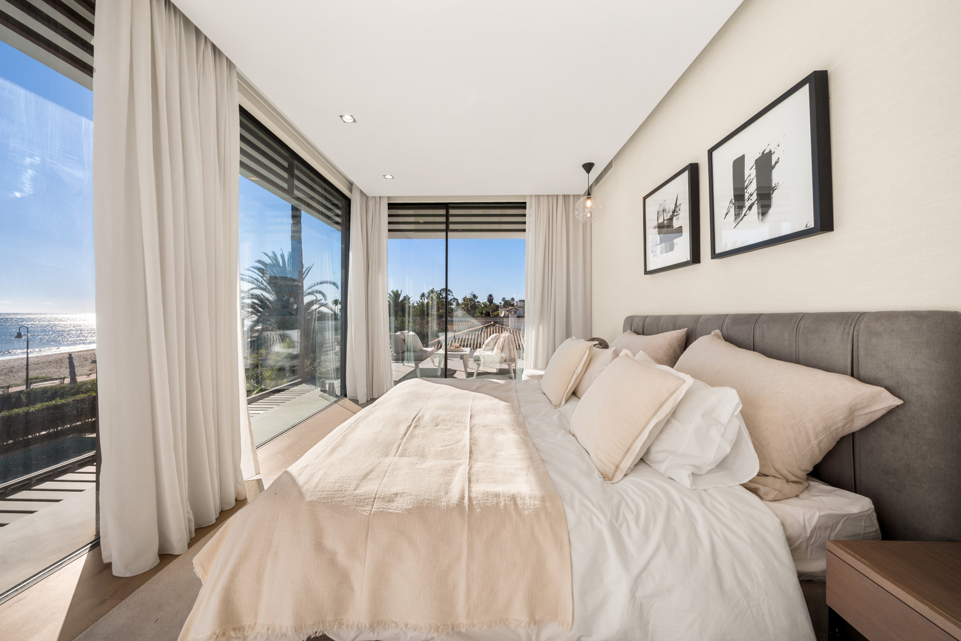 Luxury Beachside Villa on the New Golden Mile, Estepona — photo 10
