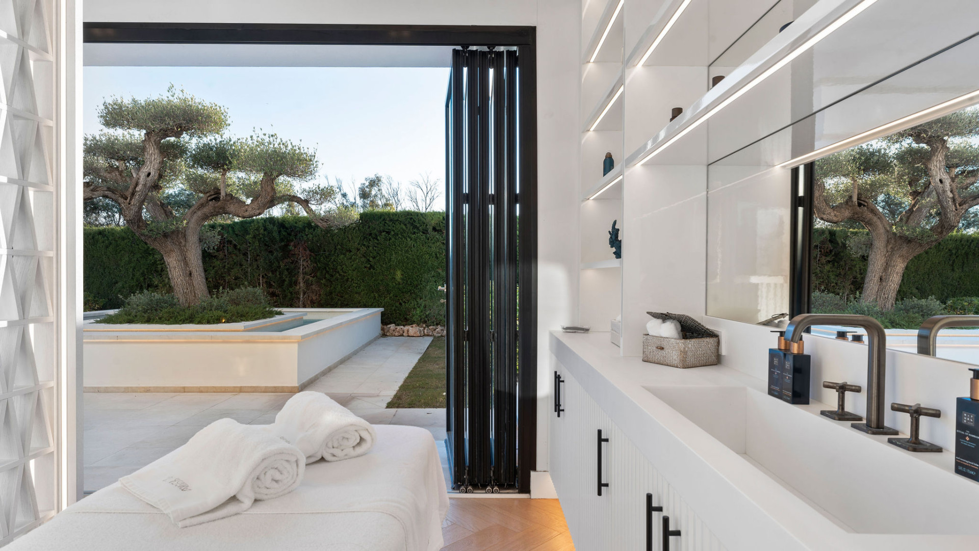 Luxuriöse Golf Villa in Los Naranjos, Nueva Andalucia — Foto 34
