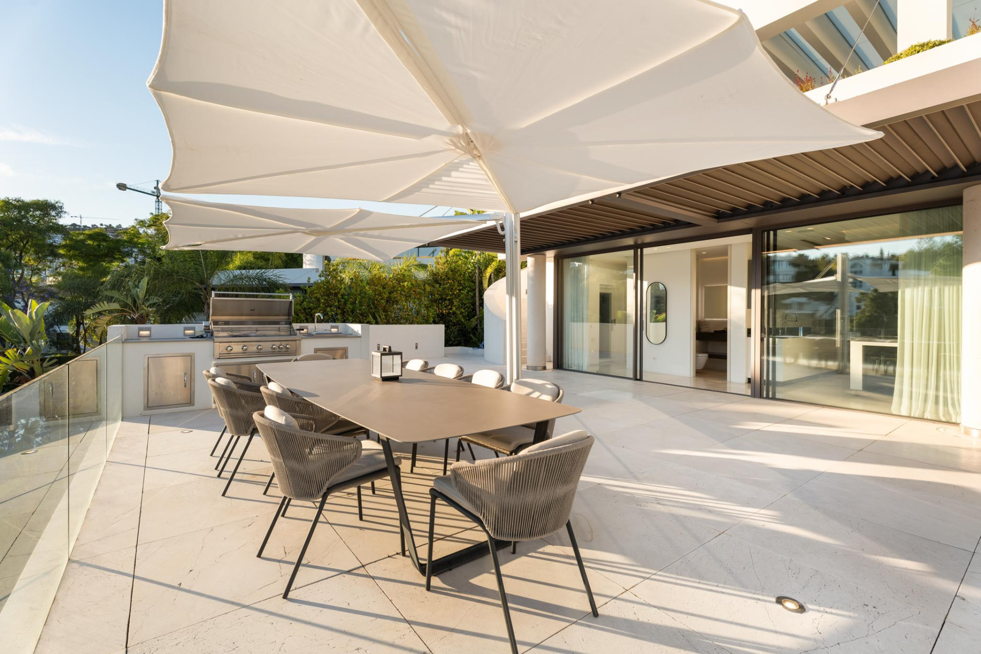 Contemporary Luxury Villa in La Quinta, Benahavis — photo 31