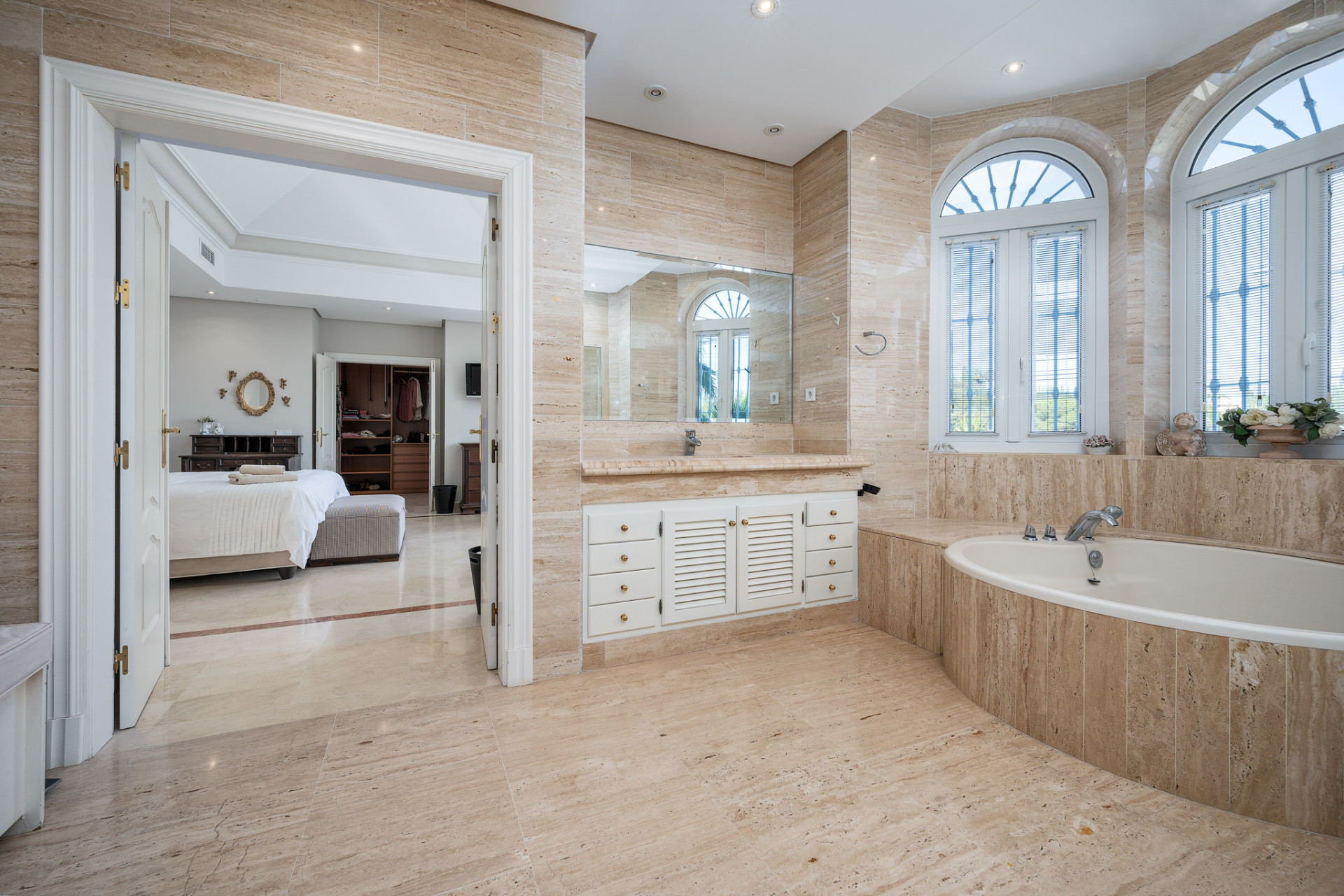 Luxurious Andalucian Villa in Nueva Andalucia, Marbella — foto 19