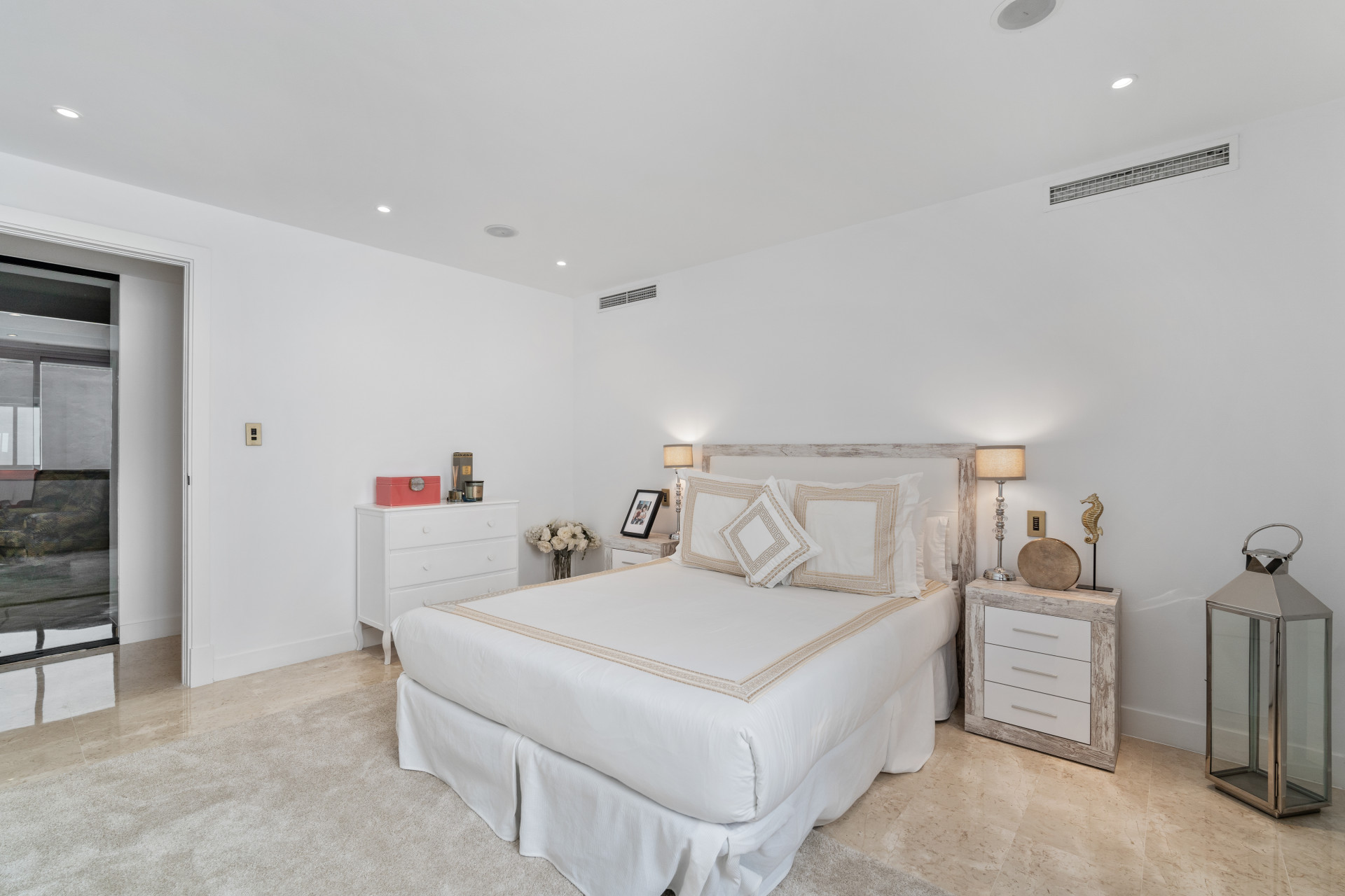 Lujosa Villa de 6 dormitorios en Hacienda las Chapas, Marbella Este — foto 14