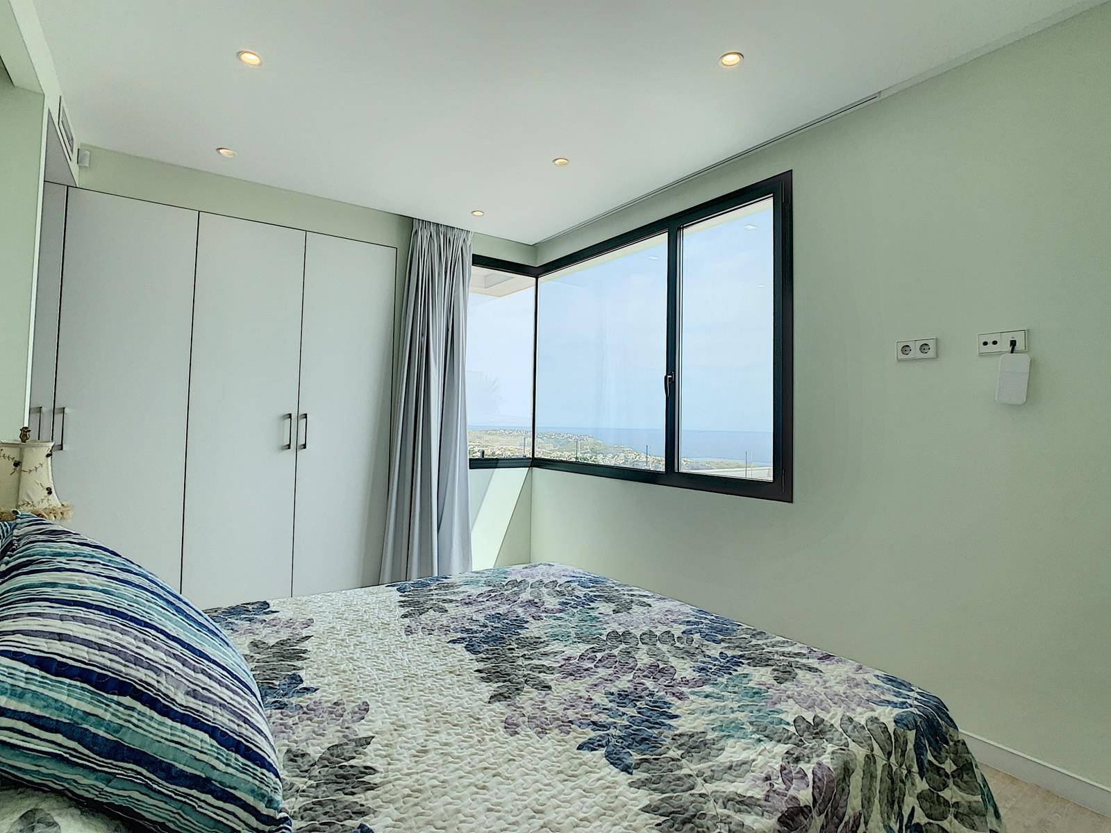4 Schlafzimmer - Villa in Poble Nou de Benitatxell - Wiederverkauf