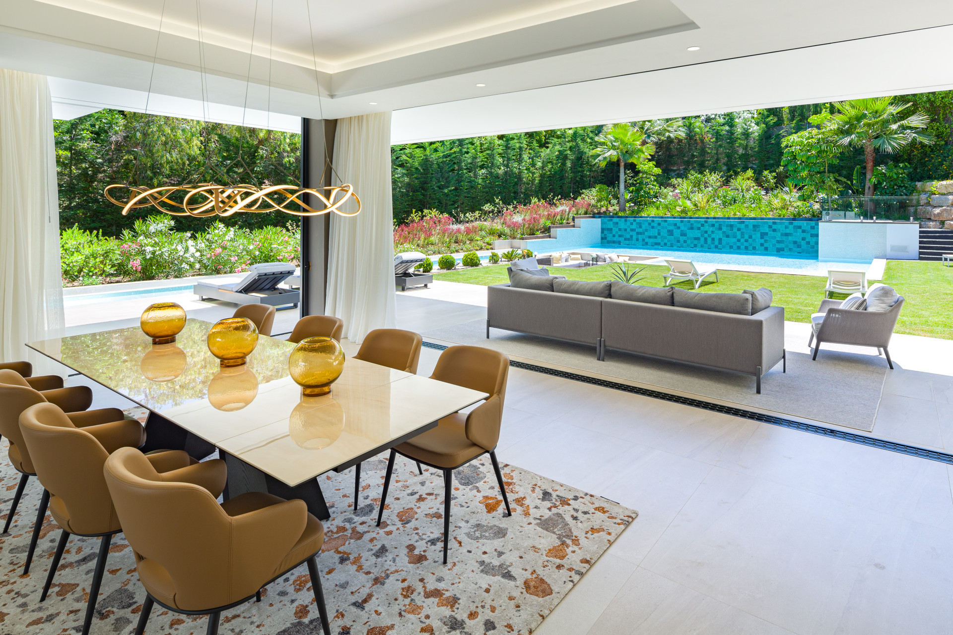 Extraordinaria <b>Villa</b> con vistas a la montaña en <b>Nueva Andalucia</b> - 3