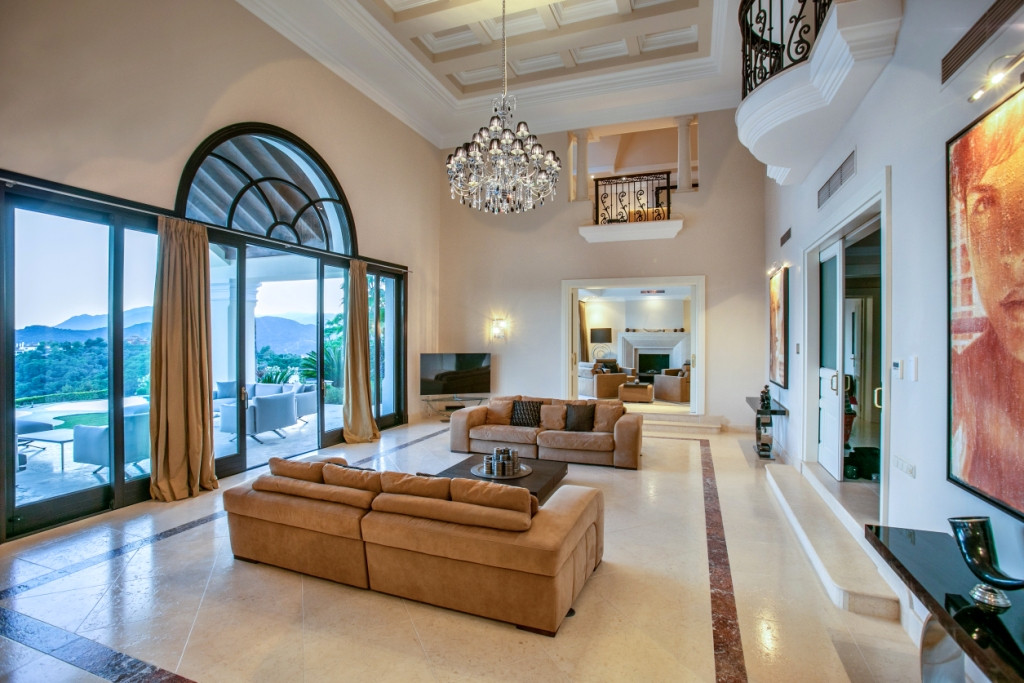 Extraordinaria <b>Villa</b> con vistas panorámicas al mar en La Zagaleta, <b>Benahavis</b> - 3