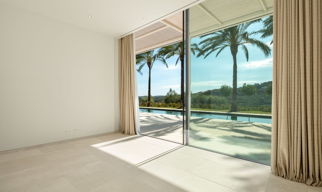 <b>Villa</b> en primera línea de golf en Casares del Sol - Casares Golf, <b>Casares</b> - 4