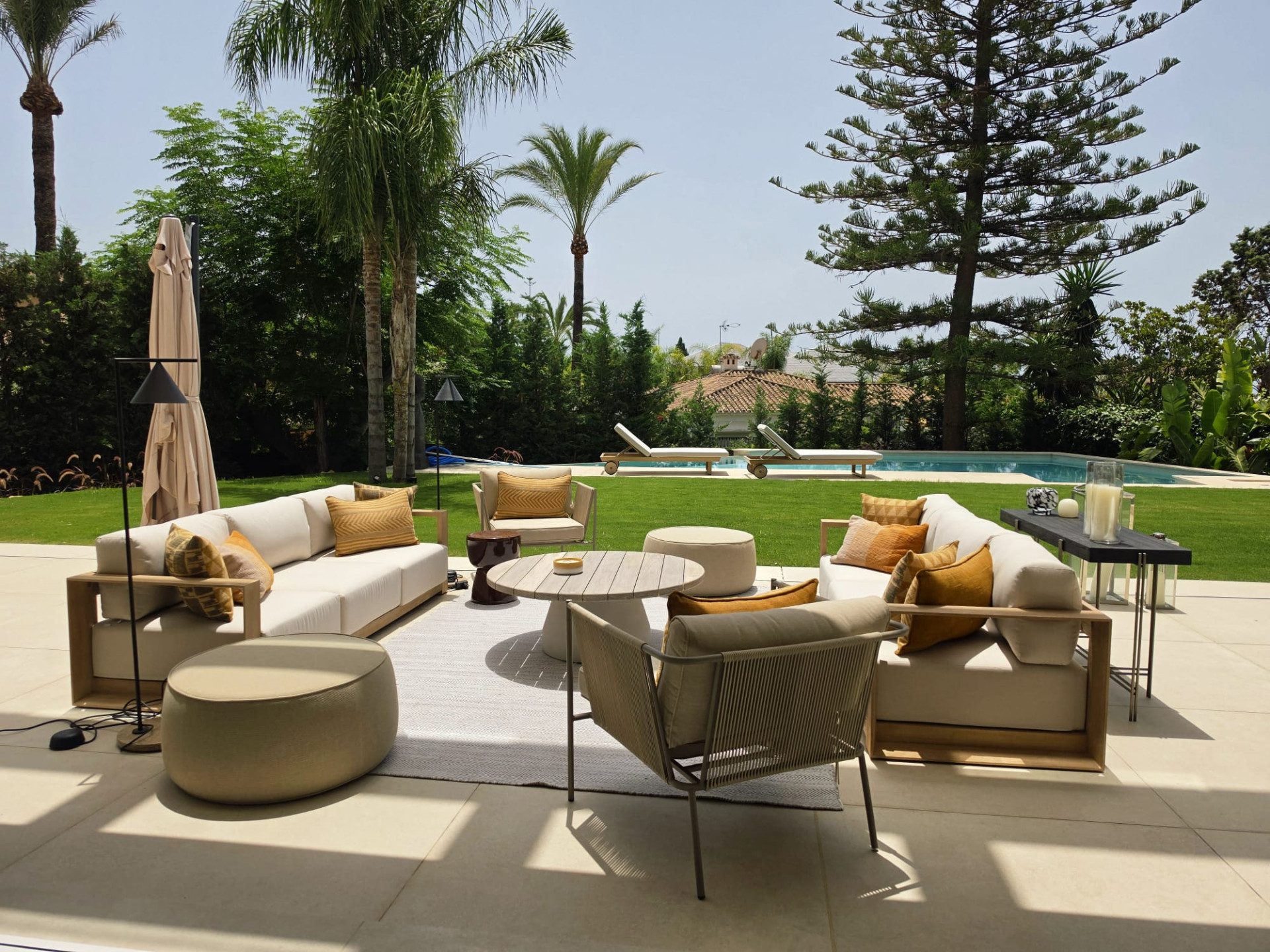 Luxury <b>Villa</b> with panoramic sea views in Los Monteros, <b>Marbella Este</b> - 3