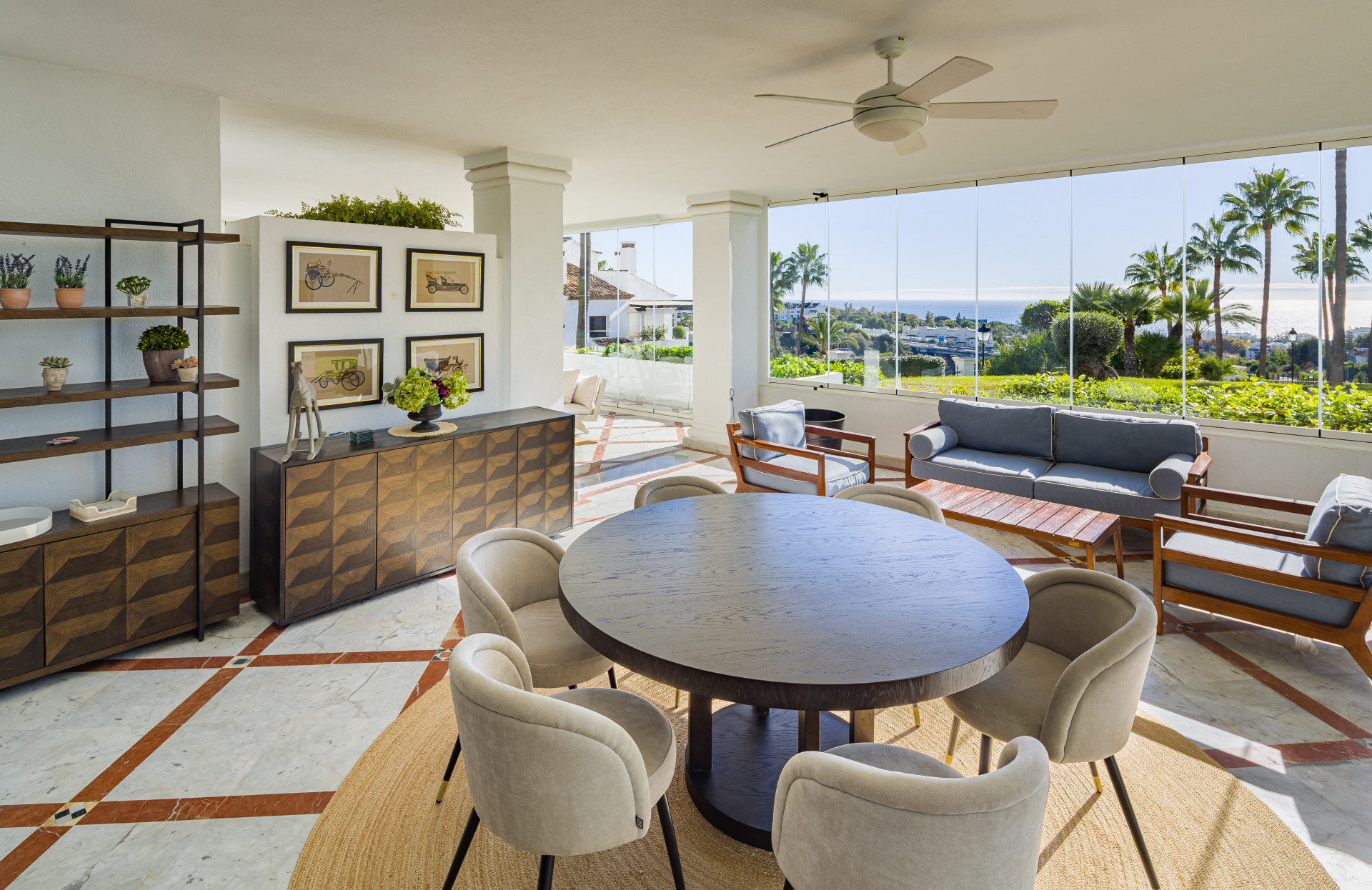 Extraordinario <b>Apartamento</b> con vistas panorámicas al mar en Monte Paraiso, <b>Marbella Golden Mile</b> - 3