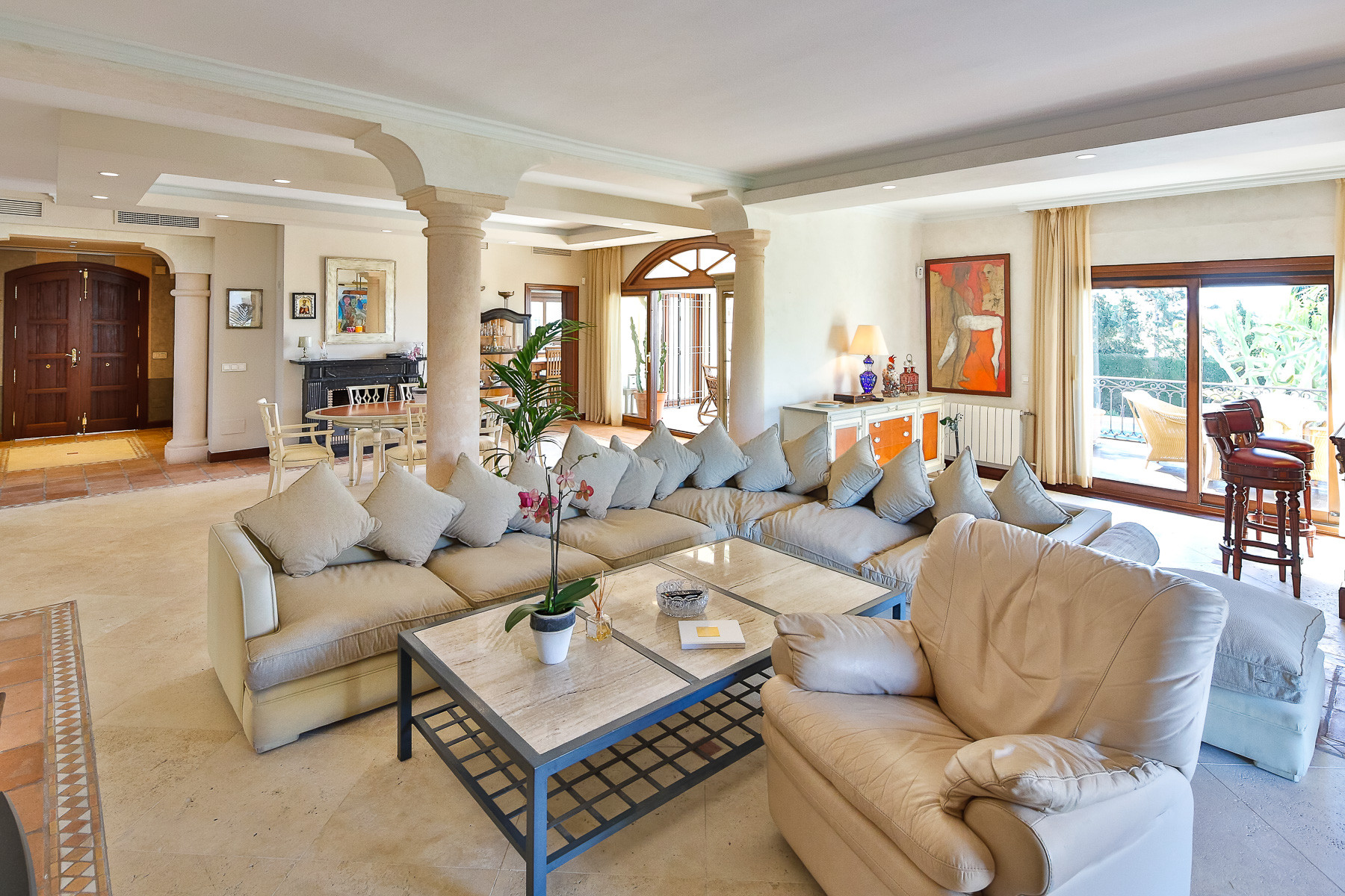 Extraordinaria <b>Villa</b> con vistas al mar en <b>Nueva Andalucia</b> - 2