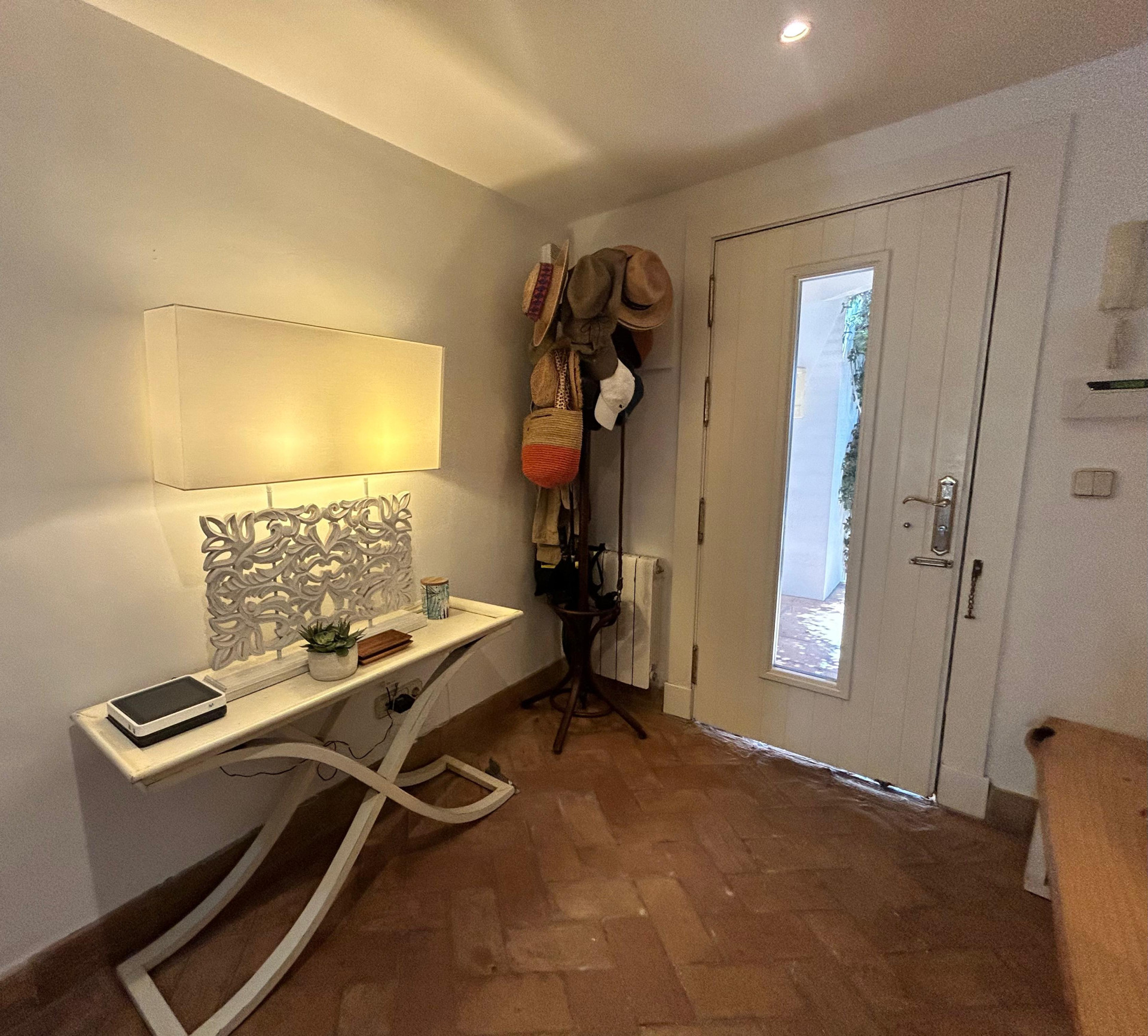 KSSIR-23996P_20629489.jpg