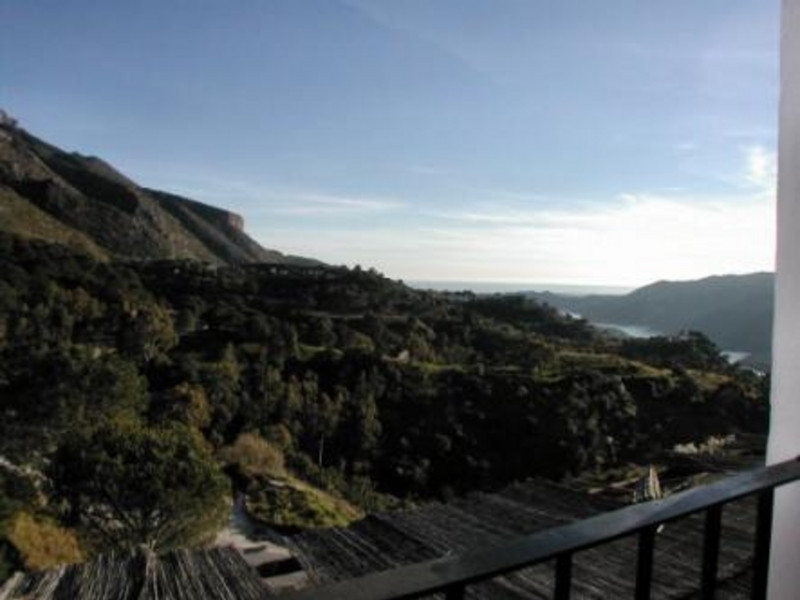 KSSIR-011870P_6605752