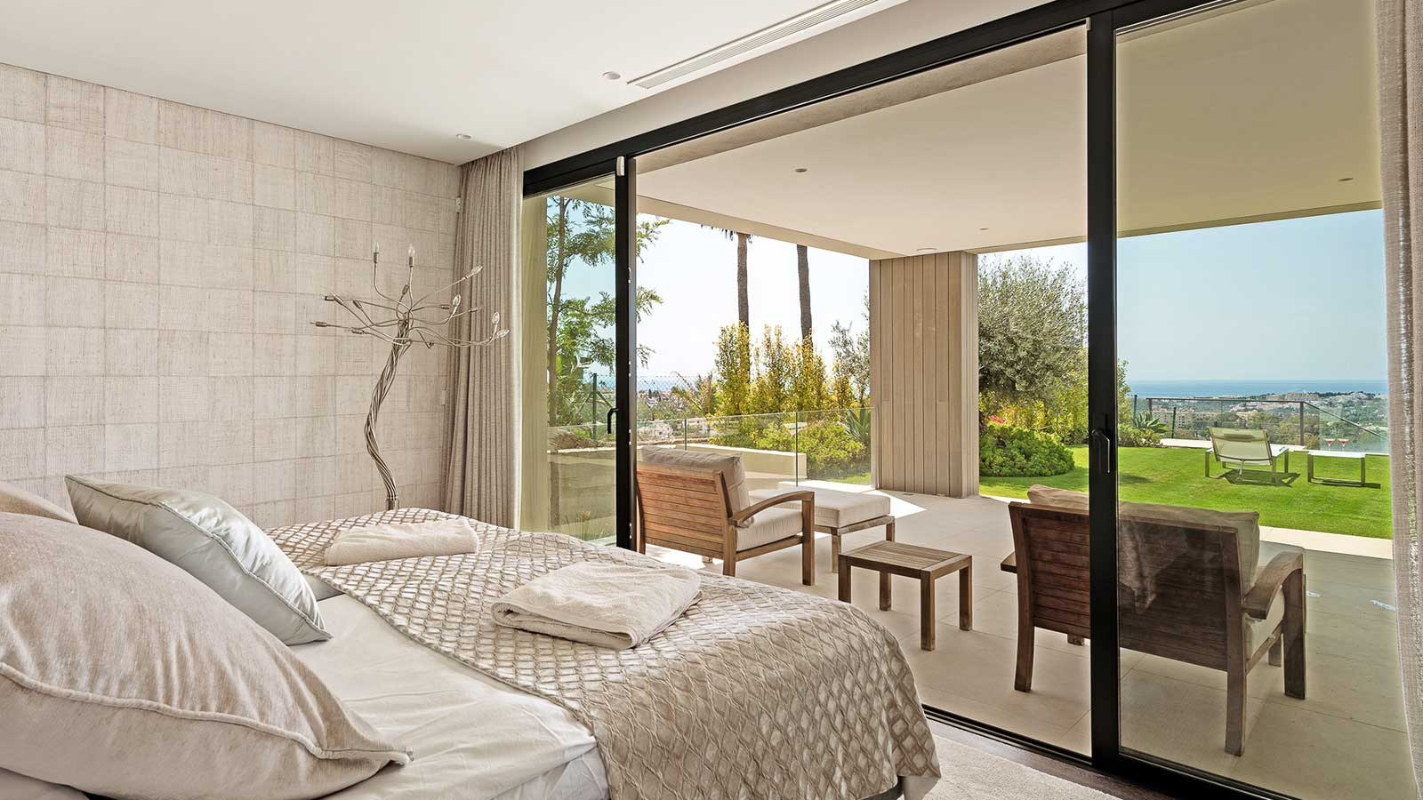VILLA À LOUER DANS LA VALLÉE DES GOLFS DE MARBELLA VILLA À LOUER DANS LA VALLÉE DES GOLFS DE MARBELLA
