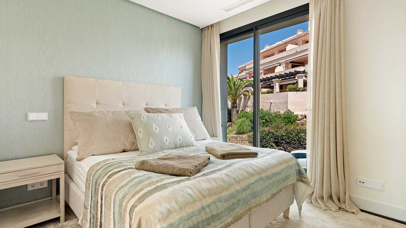 VILLA À LOUER DANS LA VALLÉE DES GOLFS DE MARBELLA VILLA À LOUER DANS LA VALLÉE DES GOLFS DE MARBELLA