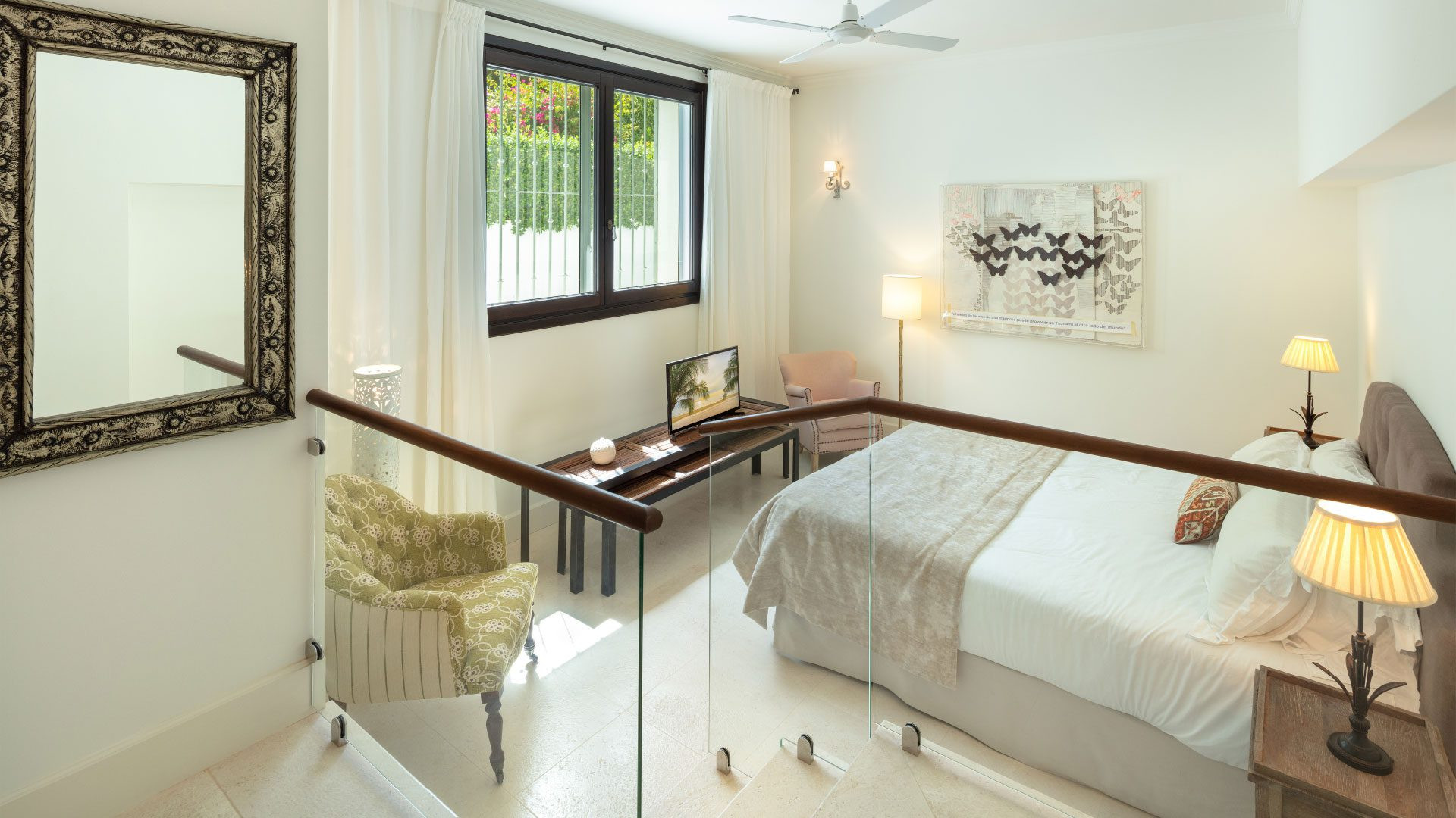 VILLA À LOUER À MARBELLA GOLDEN MILE VILLA À LOUER À MARBELLA GOLDEN MILE