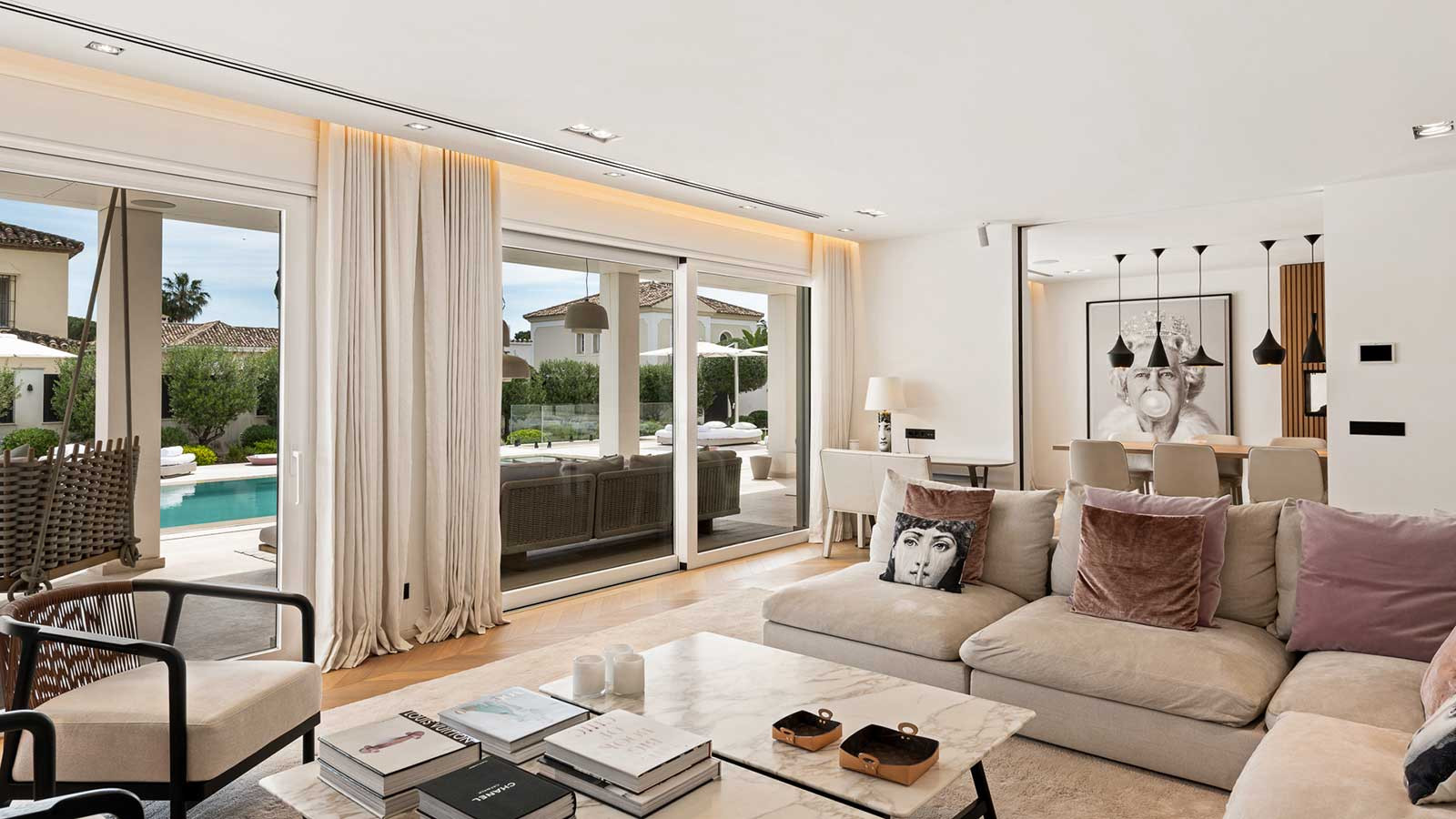 VILLA À LOUER À MARBELLA GOLDEN MILE VILLA À LOUER À MARBELLA GOLDEN MILE