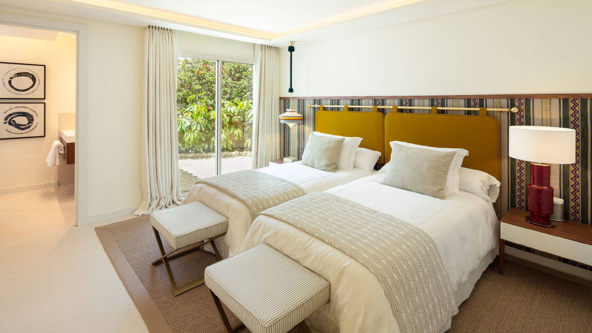 VILLA À LOUER À MARBELLA GOLDEN MILE VILLA À LOUER À MARBELLA GOLDEN MILE