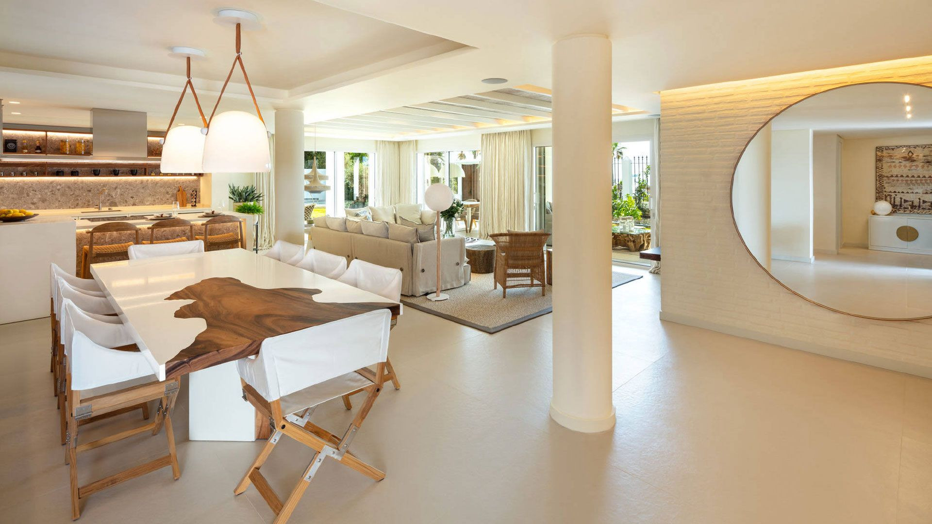 VILLA À LOUER À MARBELLA GOLDEN MILE VILLA À LOUER À MARBELLA GOLDEN MILE