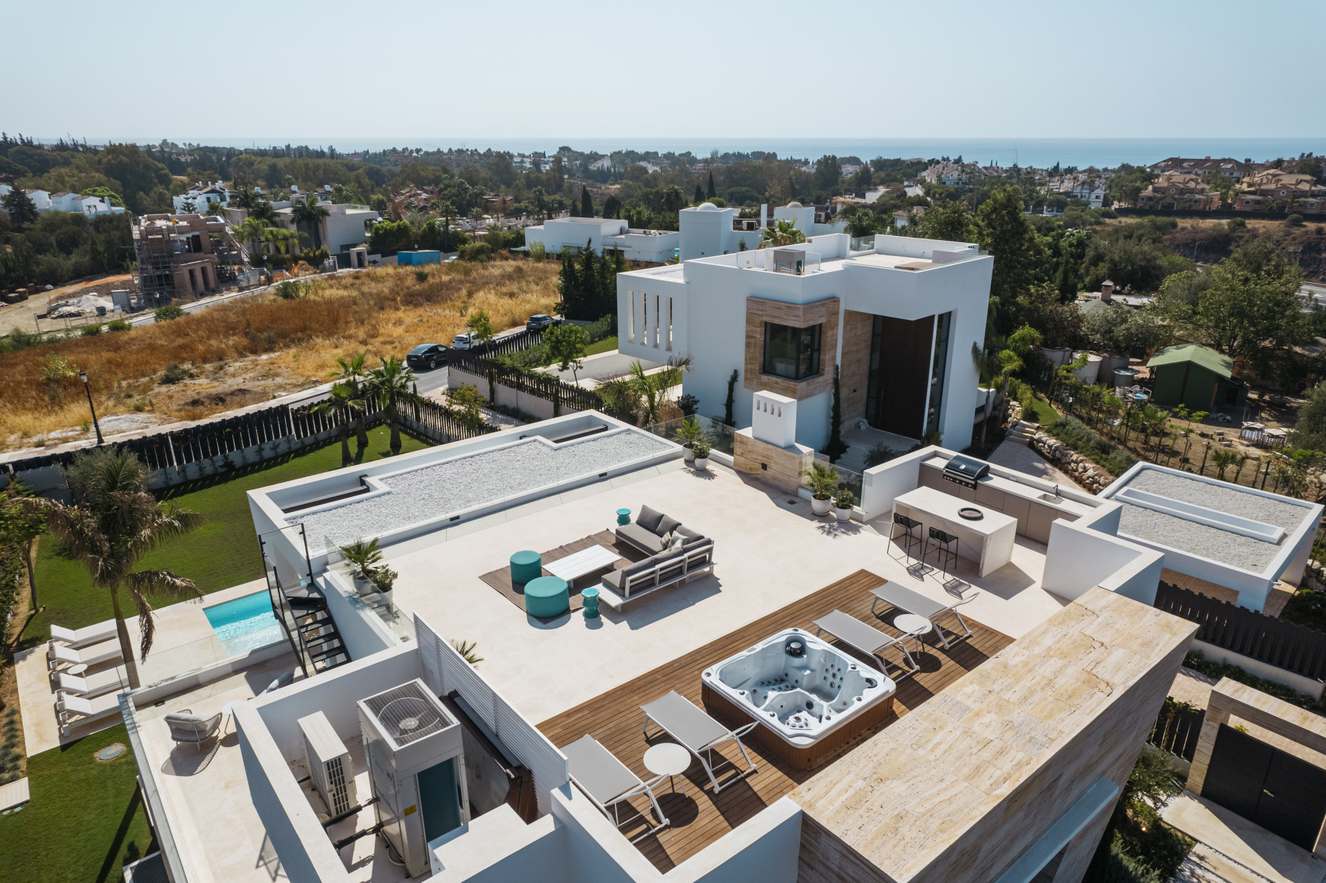 VILLA FOR SALE IN MARBELLA GOLDEN MILE VILLA FOR SALE IN MARBELLA GOLDEN MILE