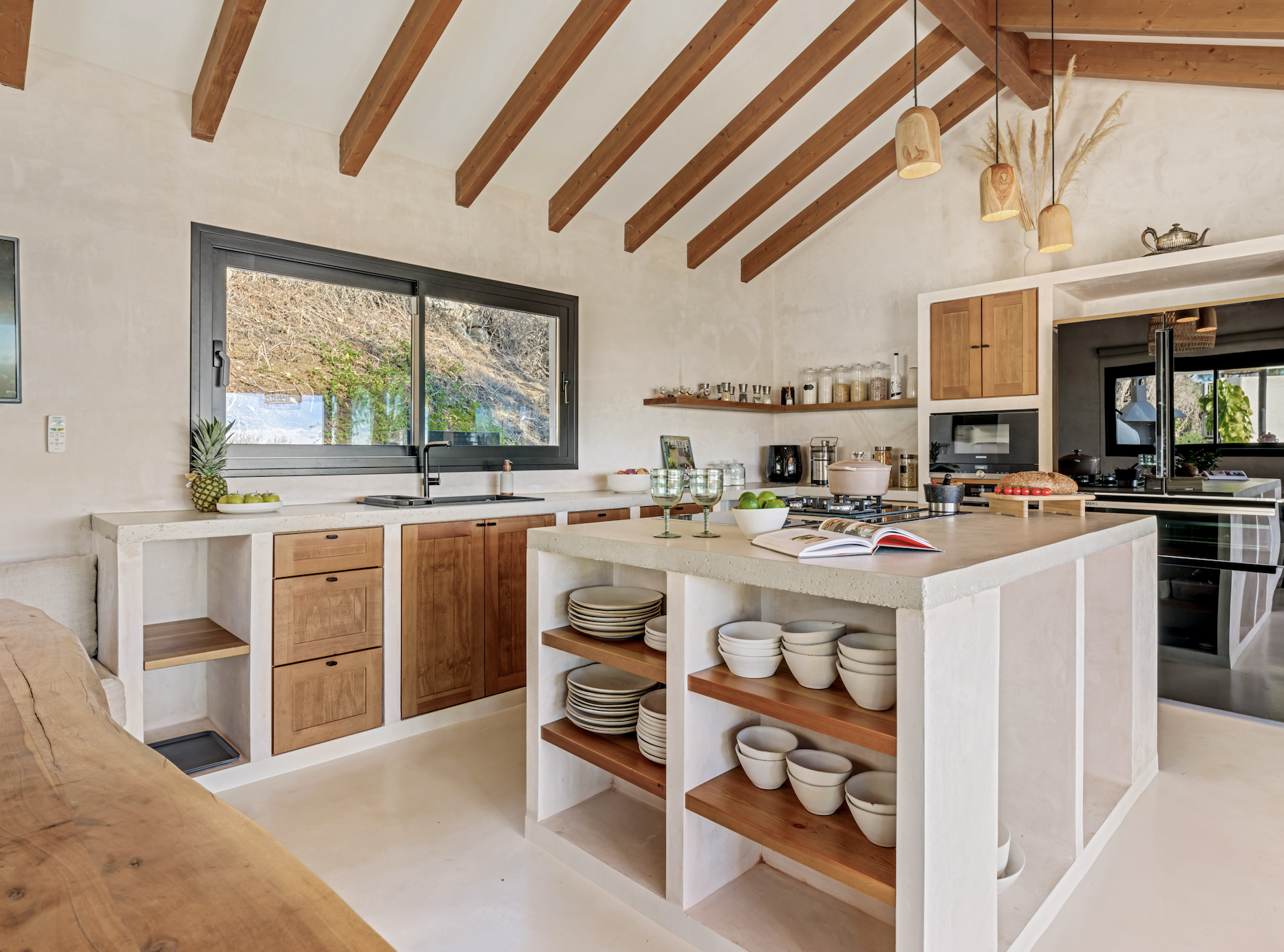 VILLA FOR SALE IN ESTEPONA VILLA FOR SALE IN ESTEPONA