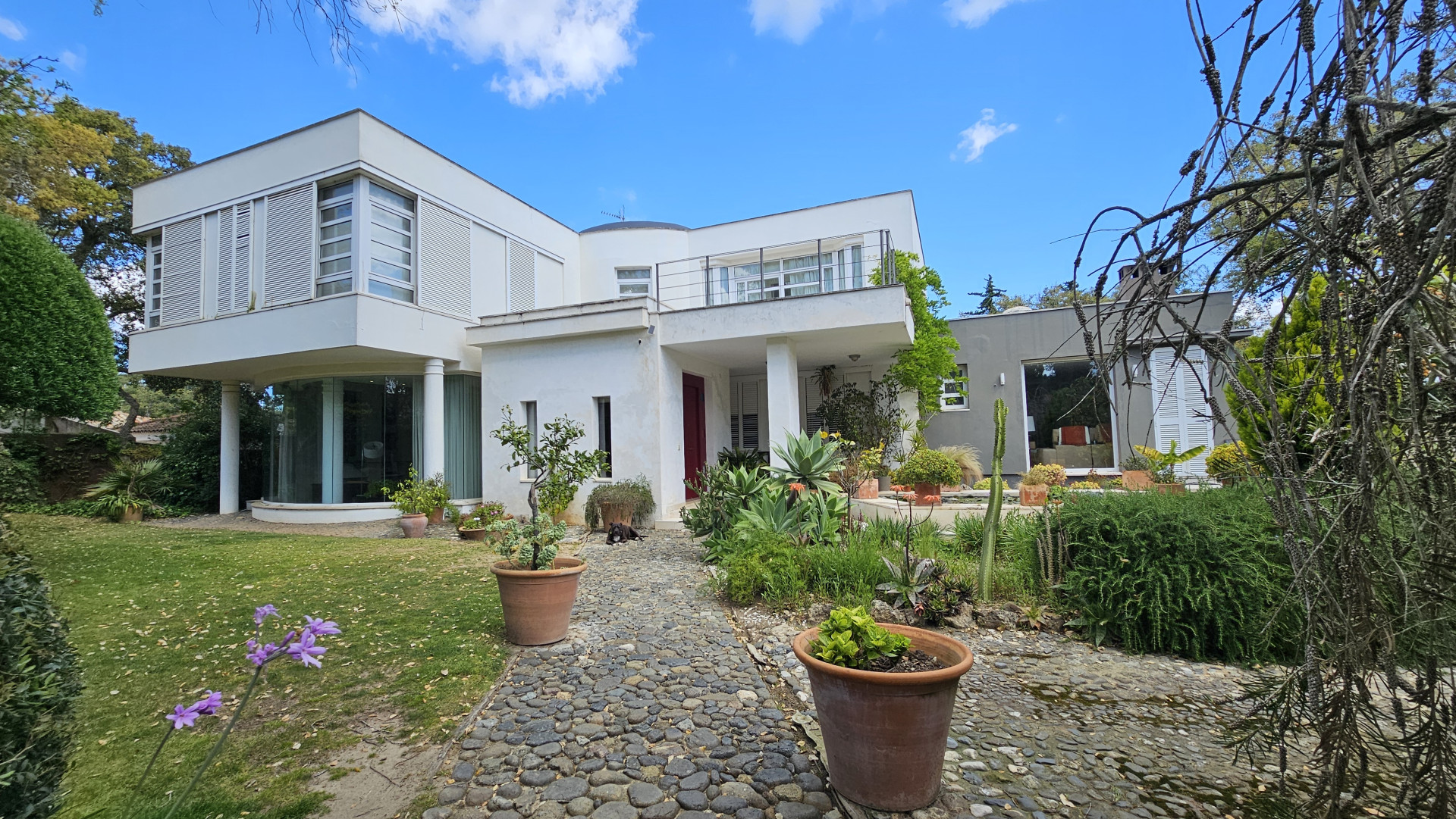 Spacious Villa in Sotogrande with Private Garden and Swimming Pool