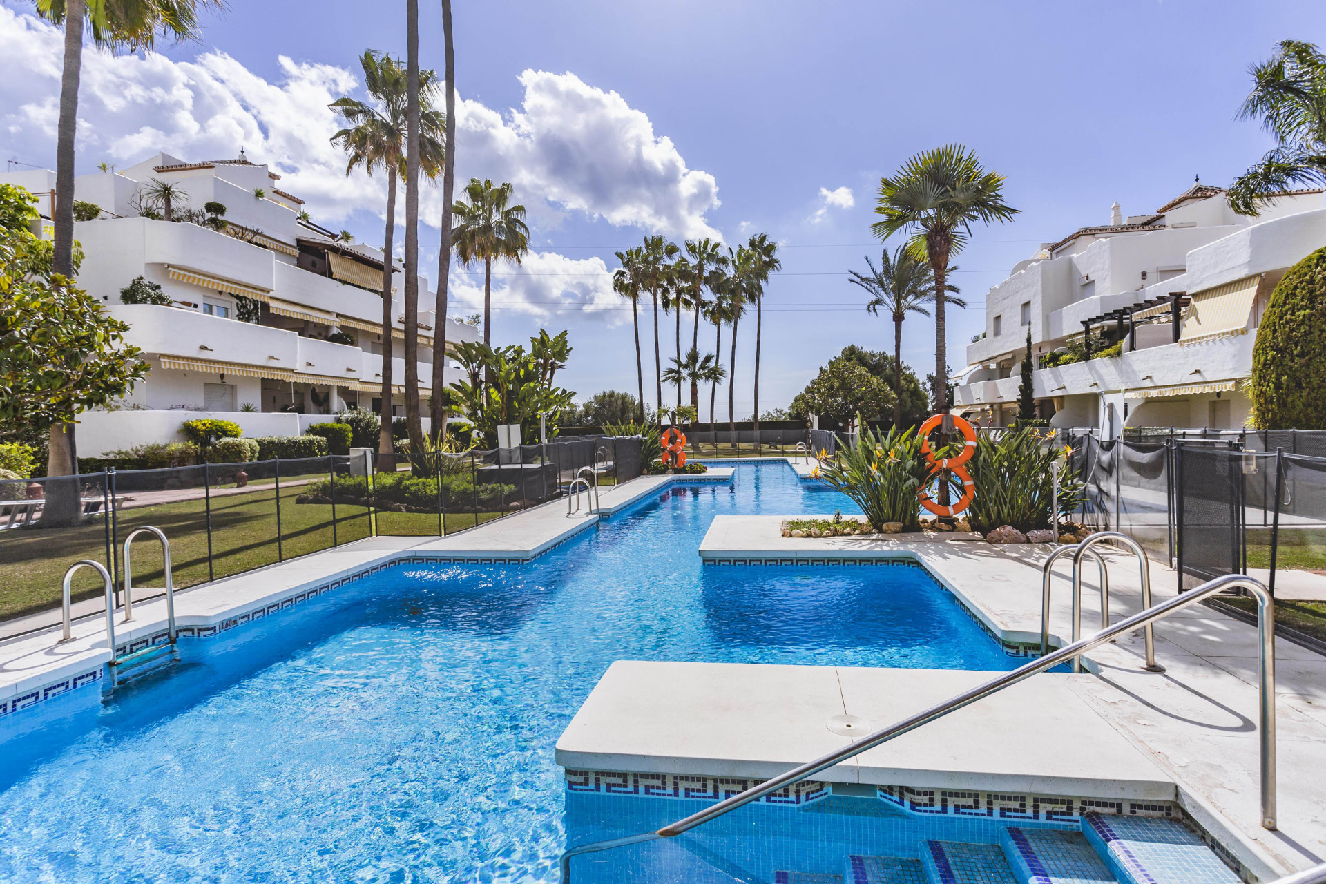 КВАРТИРЫ en Marbella · Marbella-Golden-Mile 699000€