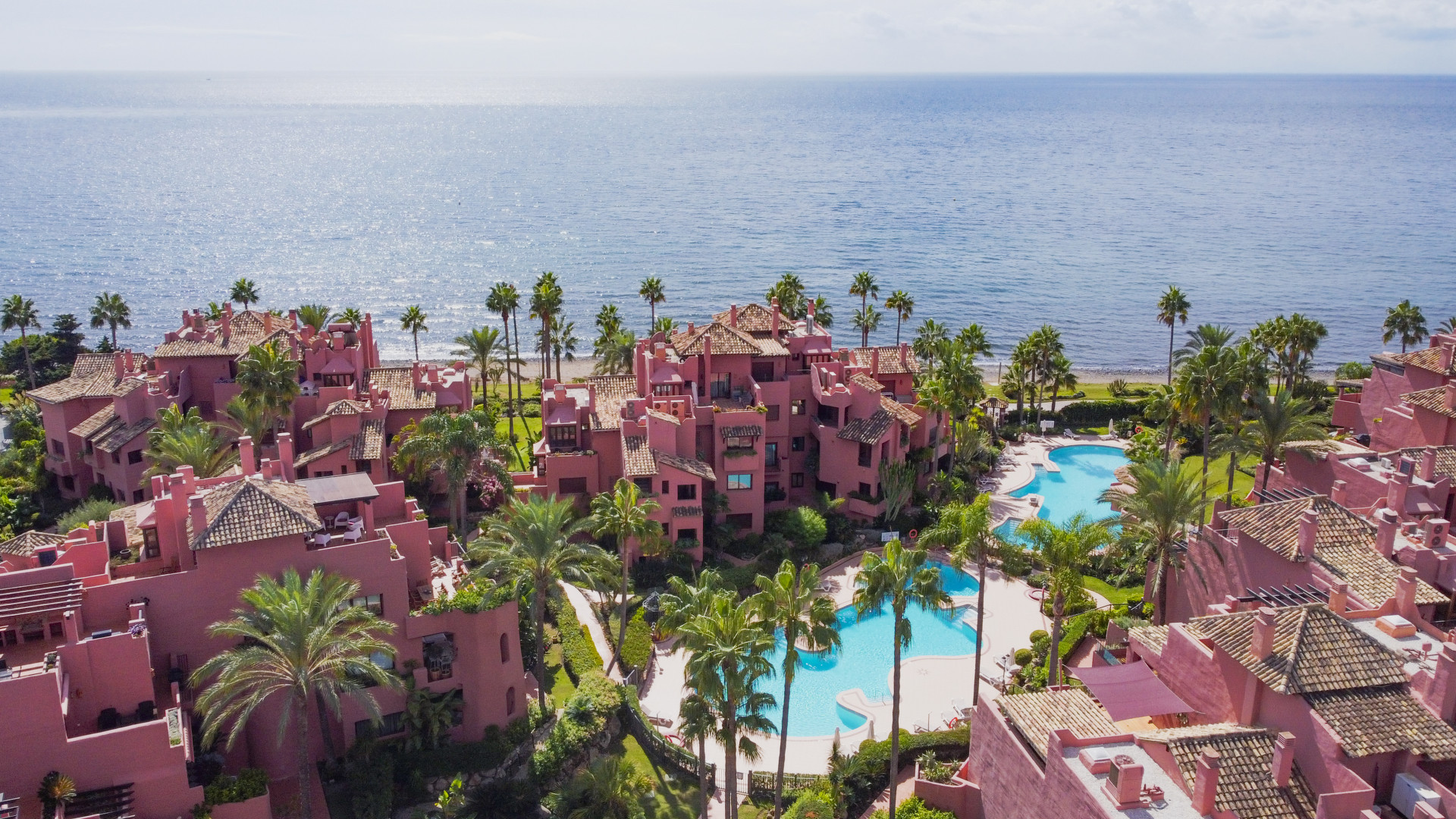 apartmento-planta-baja en estepona · estepona-east---menara-beach 2350000€