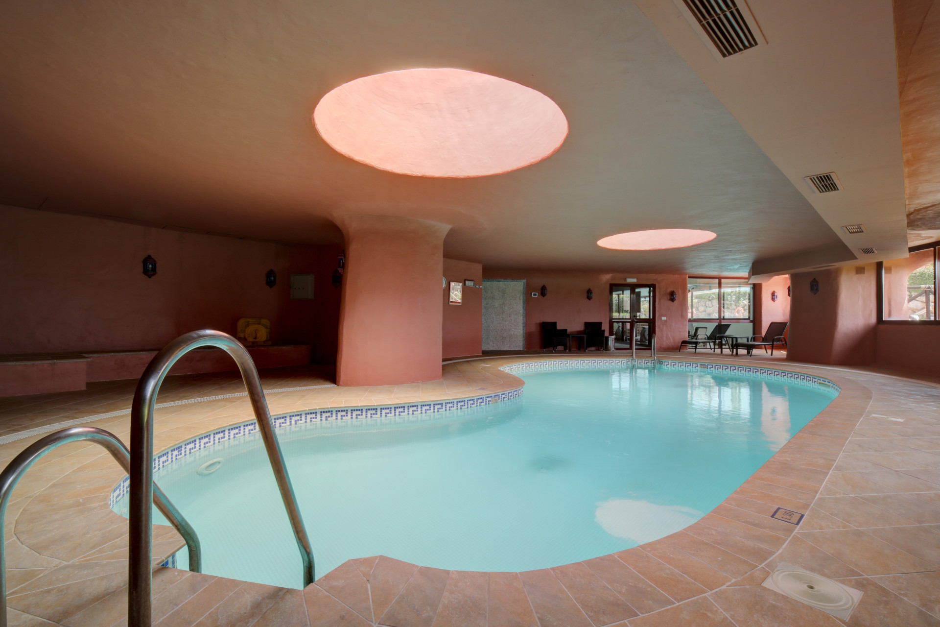 apartmento-planta-baja en estepona · estepona-east---menara-beach 2350000€
