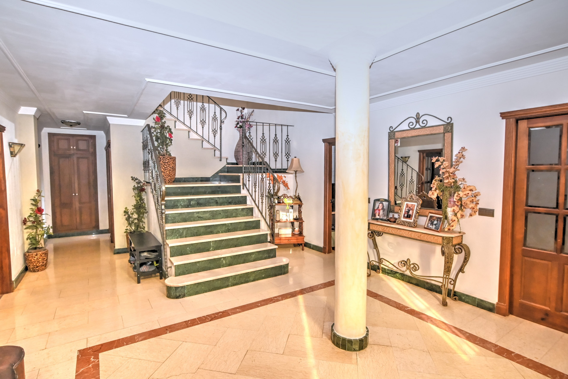 Villa La Linea De La Concepcion (21)