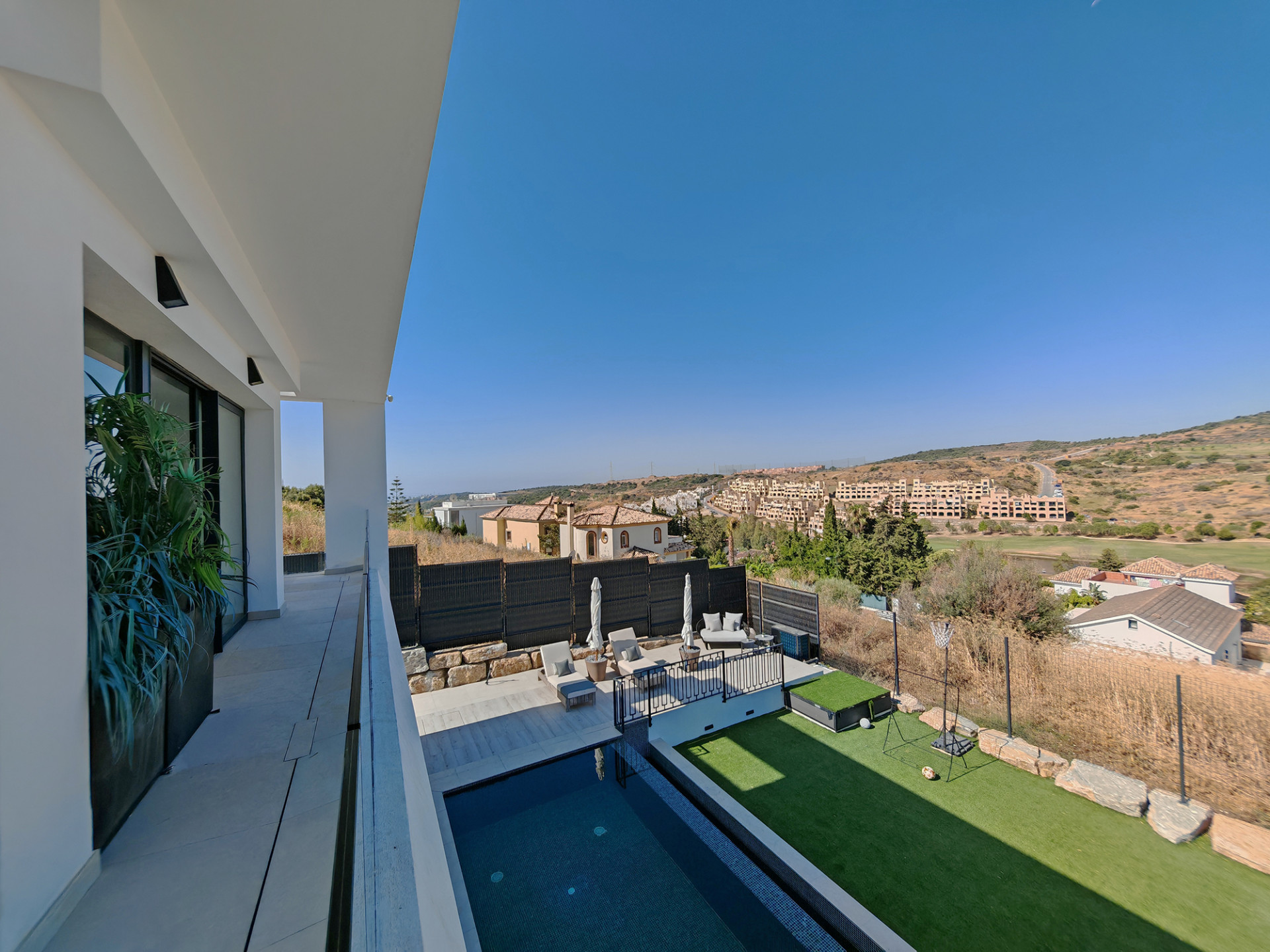 Propiedad 27