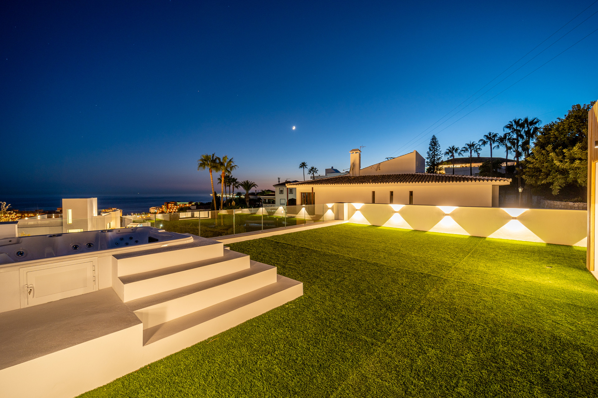 Luxury contemporary villa for sale in La Capellania, Benalmadena with spectacular sea views and private pool