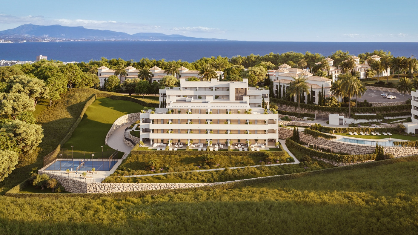 Brand-new ground floor apartment with private garden, terraces, sea views and parking in Castillo de la Duquesa, Manilva.