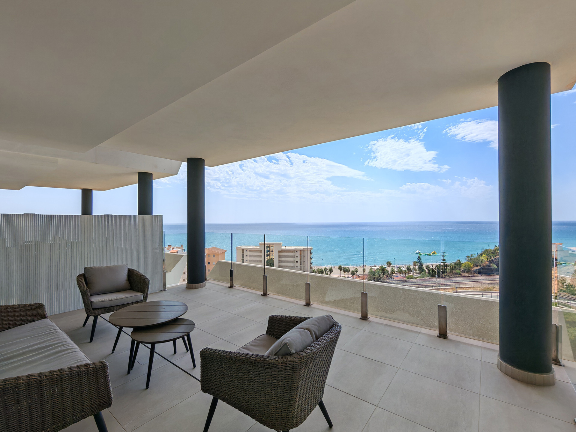 Modern apartment for sale in El Higueron, Fuengirola with panoramic sea views